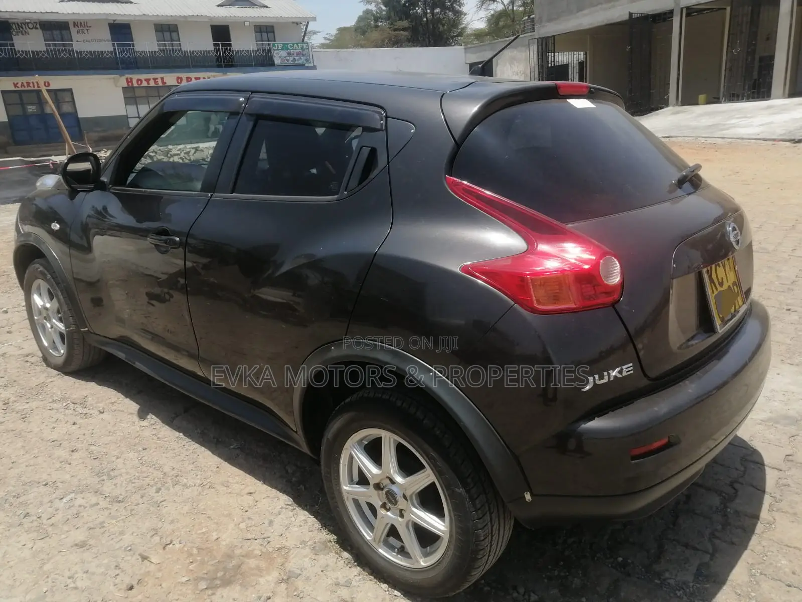 Nissan Juke 2012 Red