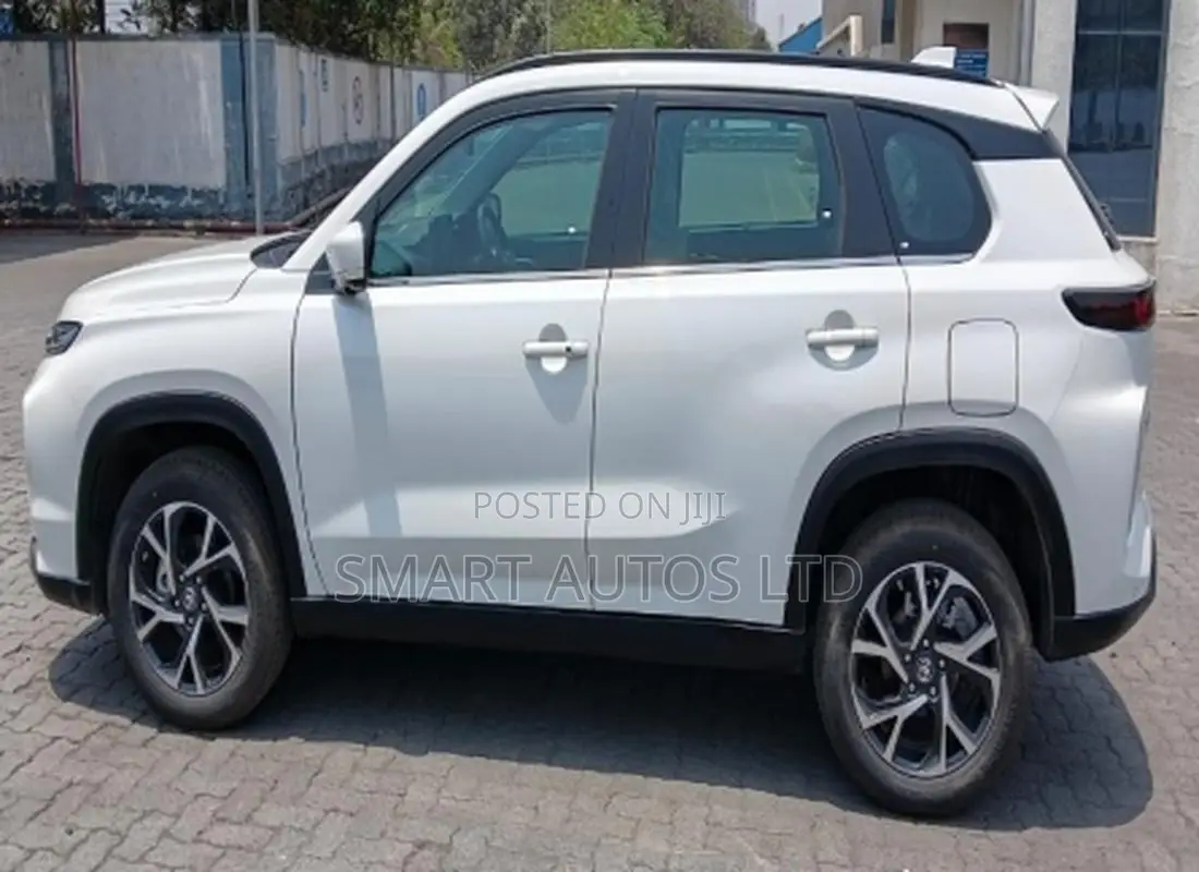 Toyota Urban Cruiser 2025 Off white