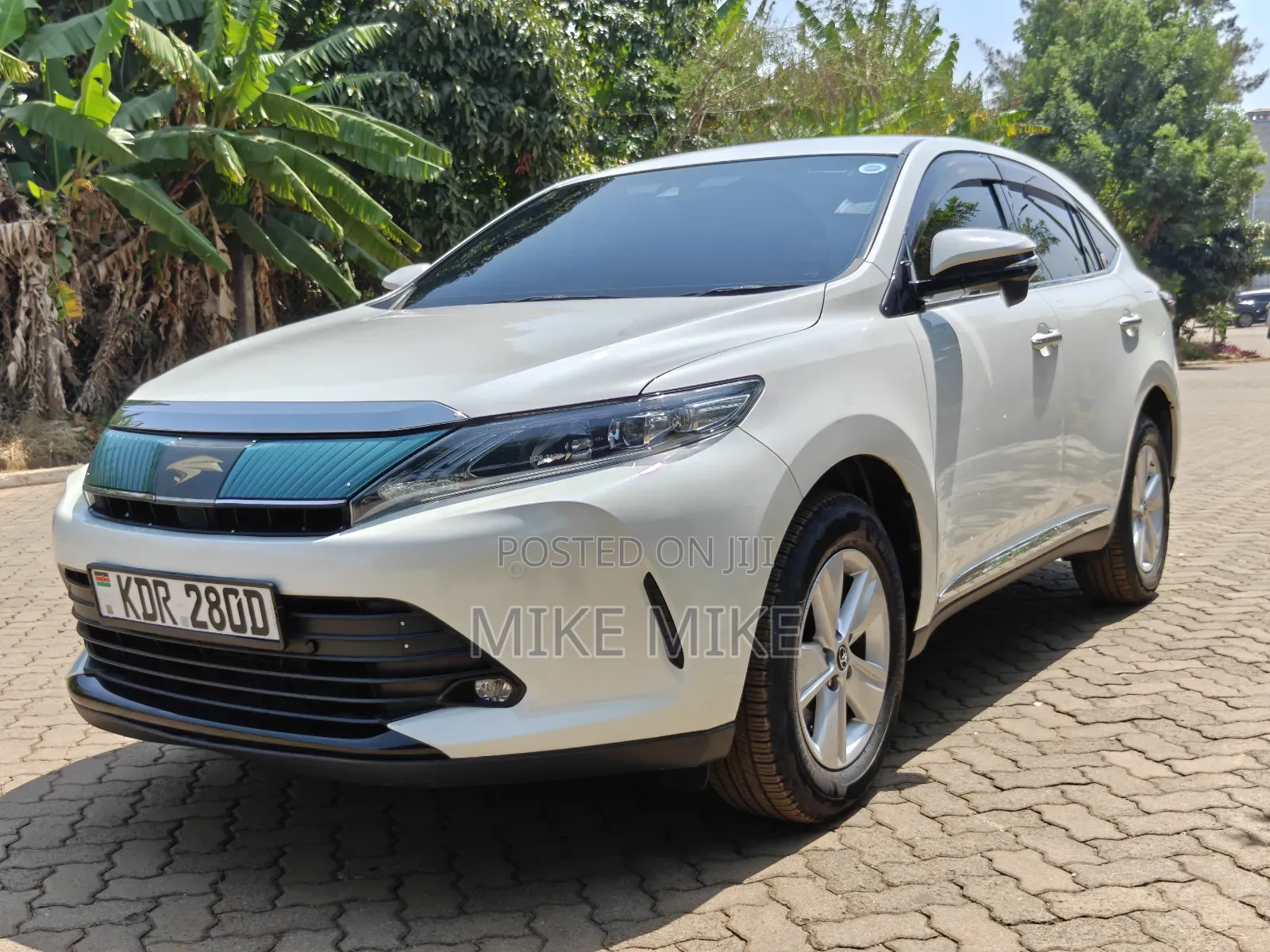 Toyota Harrier 2.0 2017 White