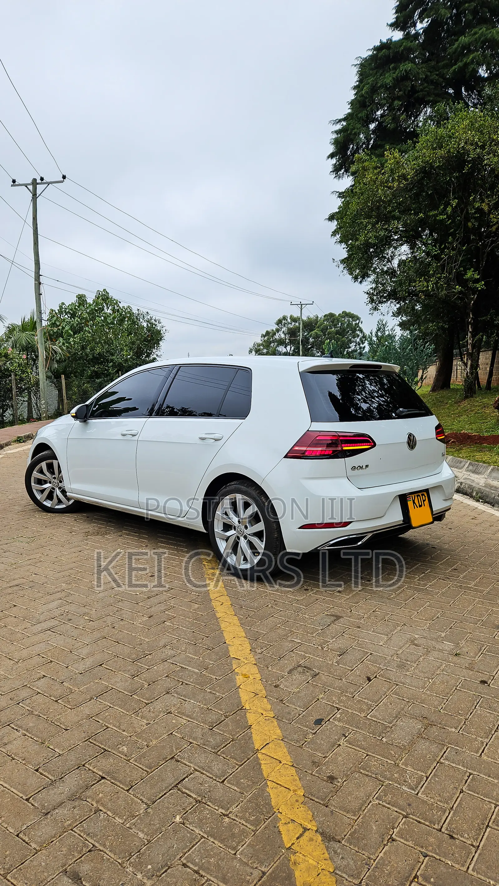 Volkswagen Golf TSI SEL 4-Door FWD 2017 White