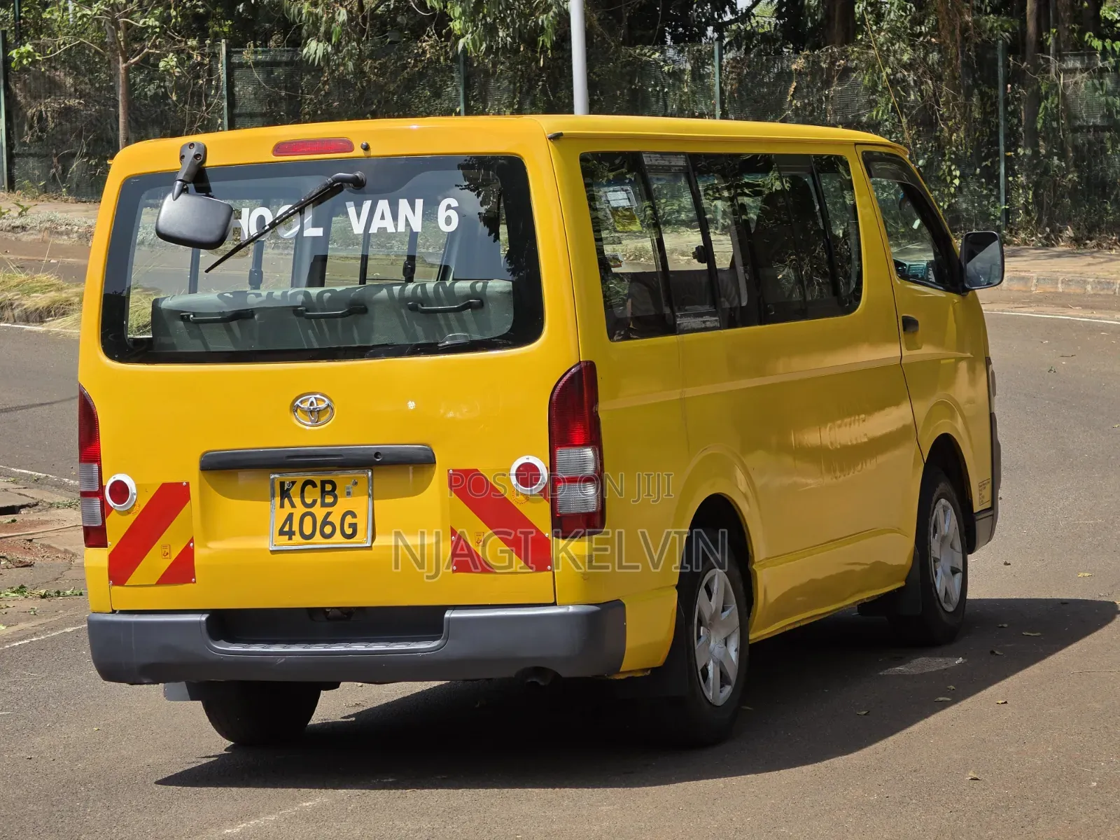 Toyota HiAce 2007 Yellow