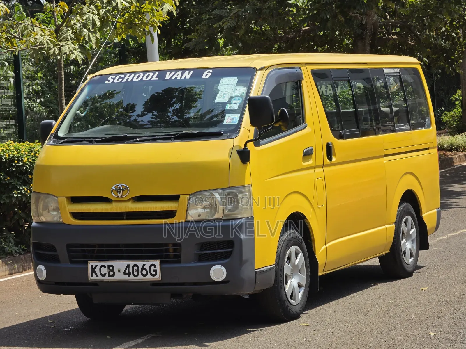 Toyota HiAce 2007 Yellow