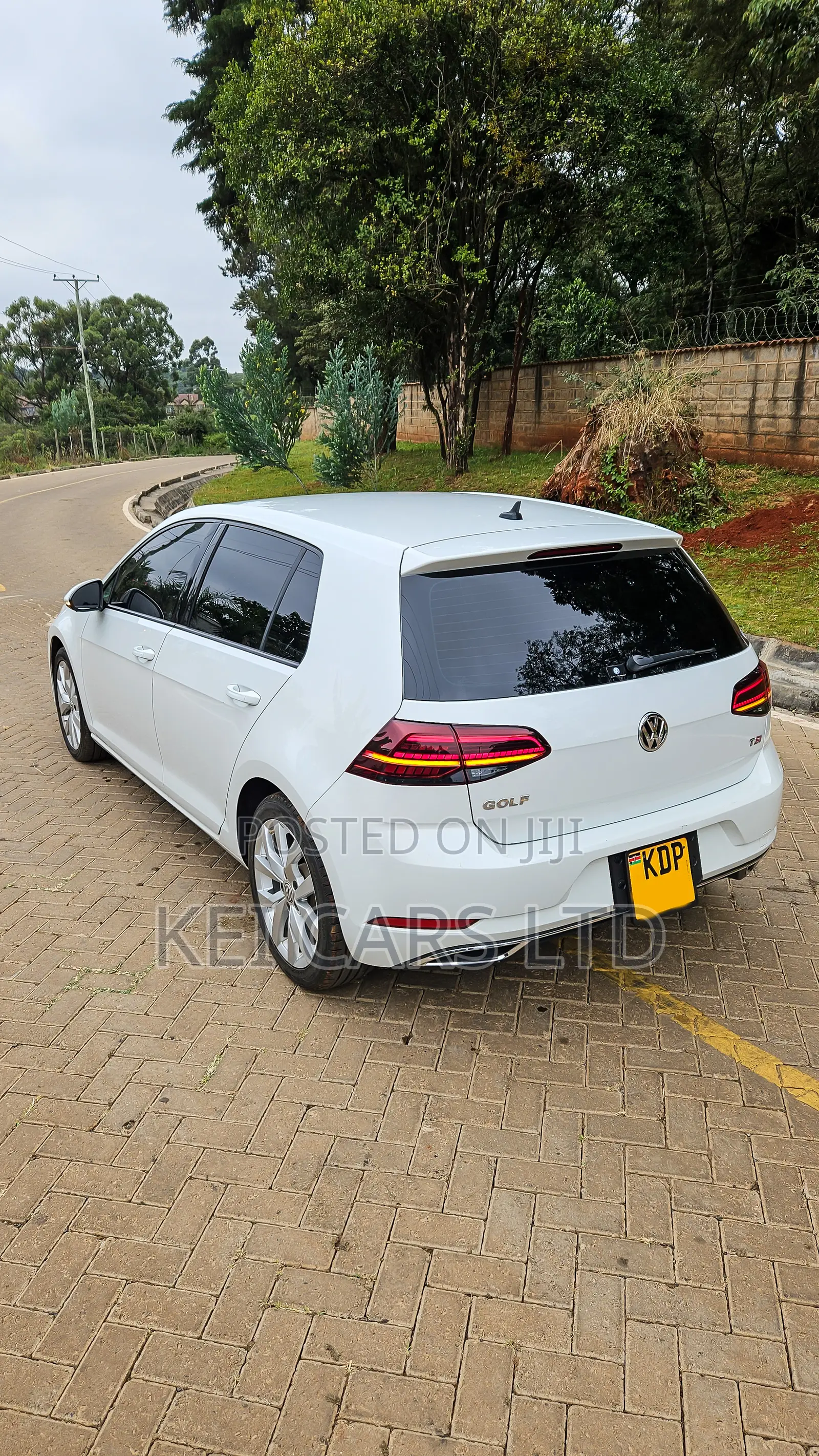 Volkswagen Golf TSI SEL 4-Door FWD 2017 White