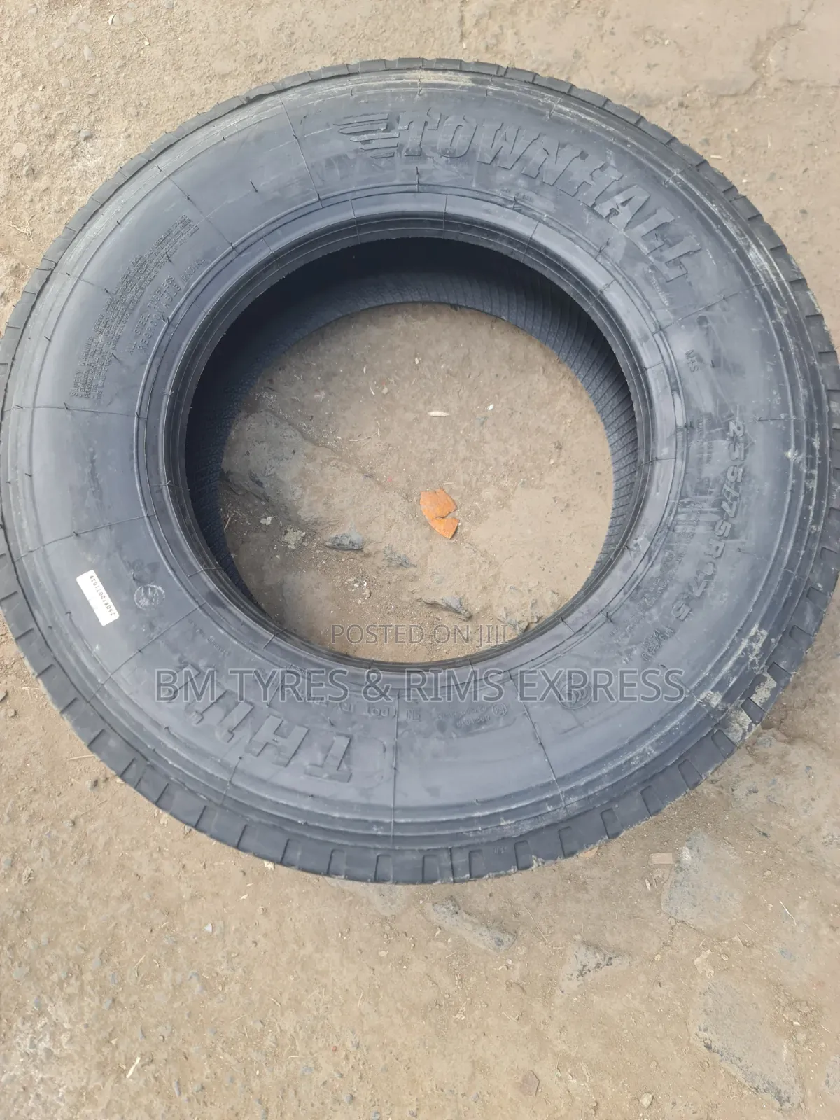235 /75 R17. 5 Townhall Tires (Commercial)