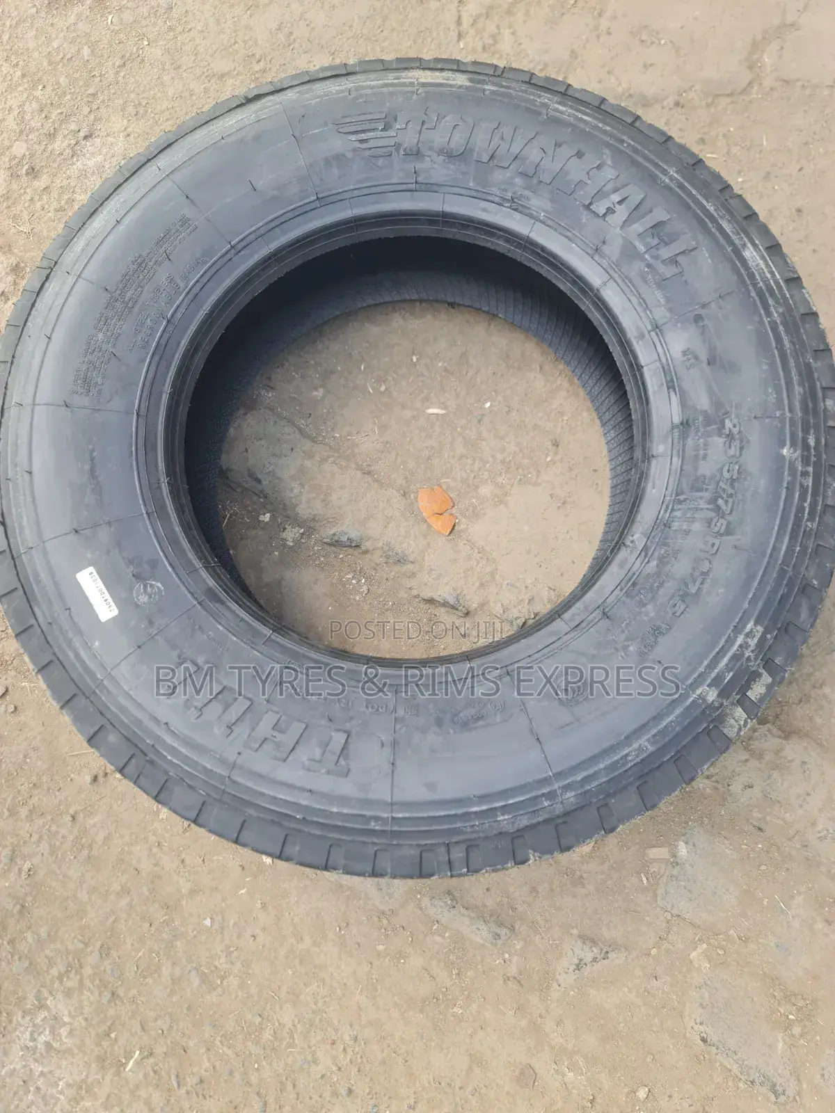 235 /75 R17. 5 Townhall Tires (Commercial)