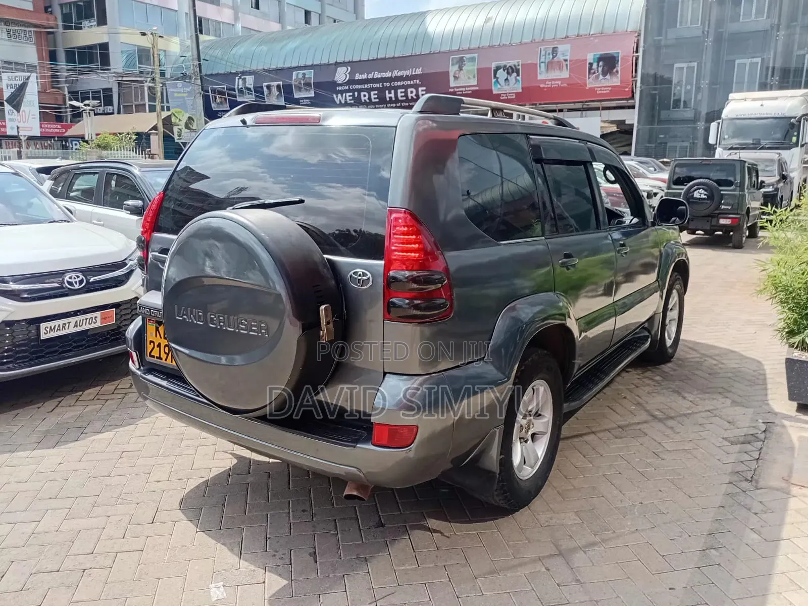 Toyota Land Cruiser Prado 2004 Gray