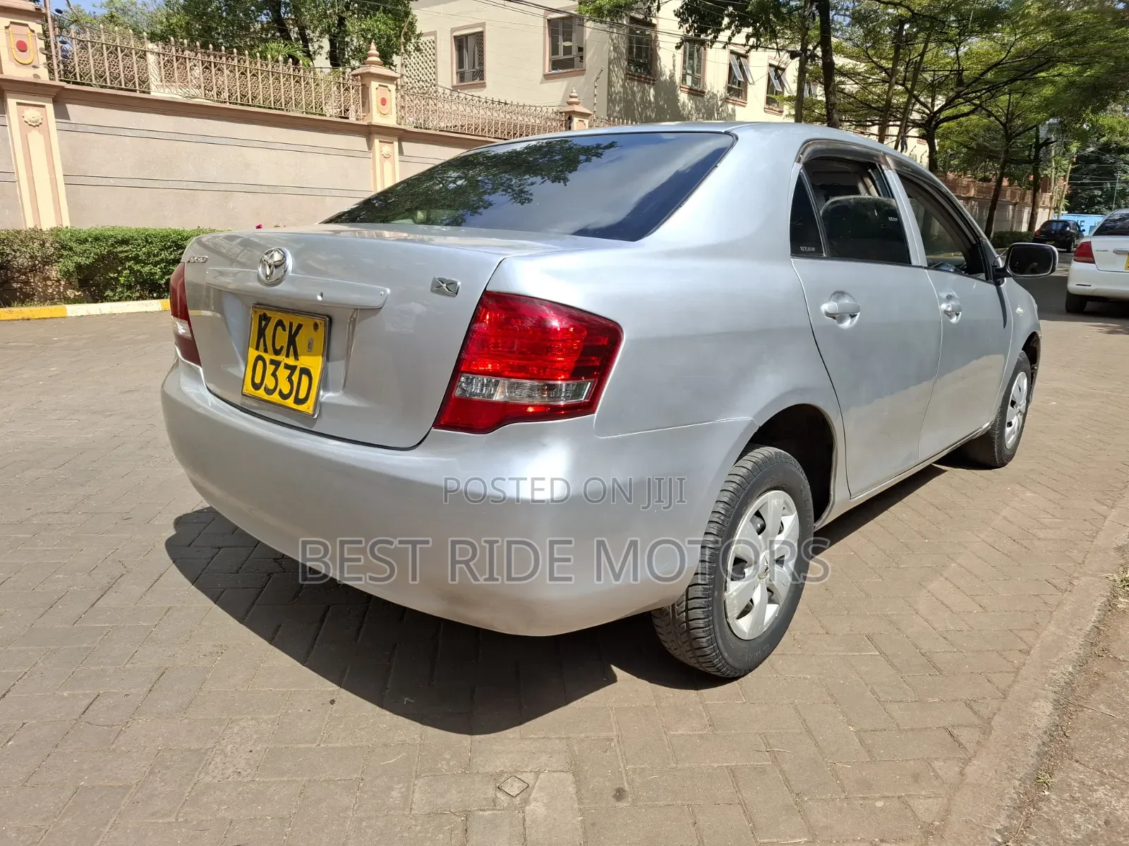 Toyota Axio 1.5 X 2WD 2010 Silver