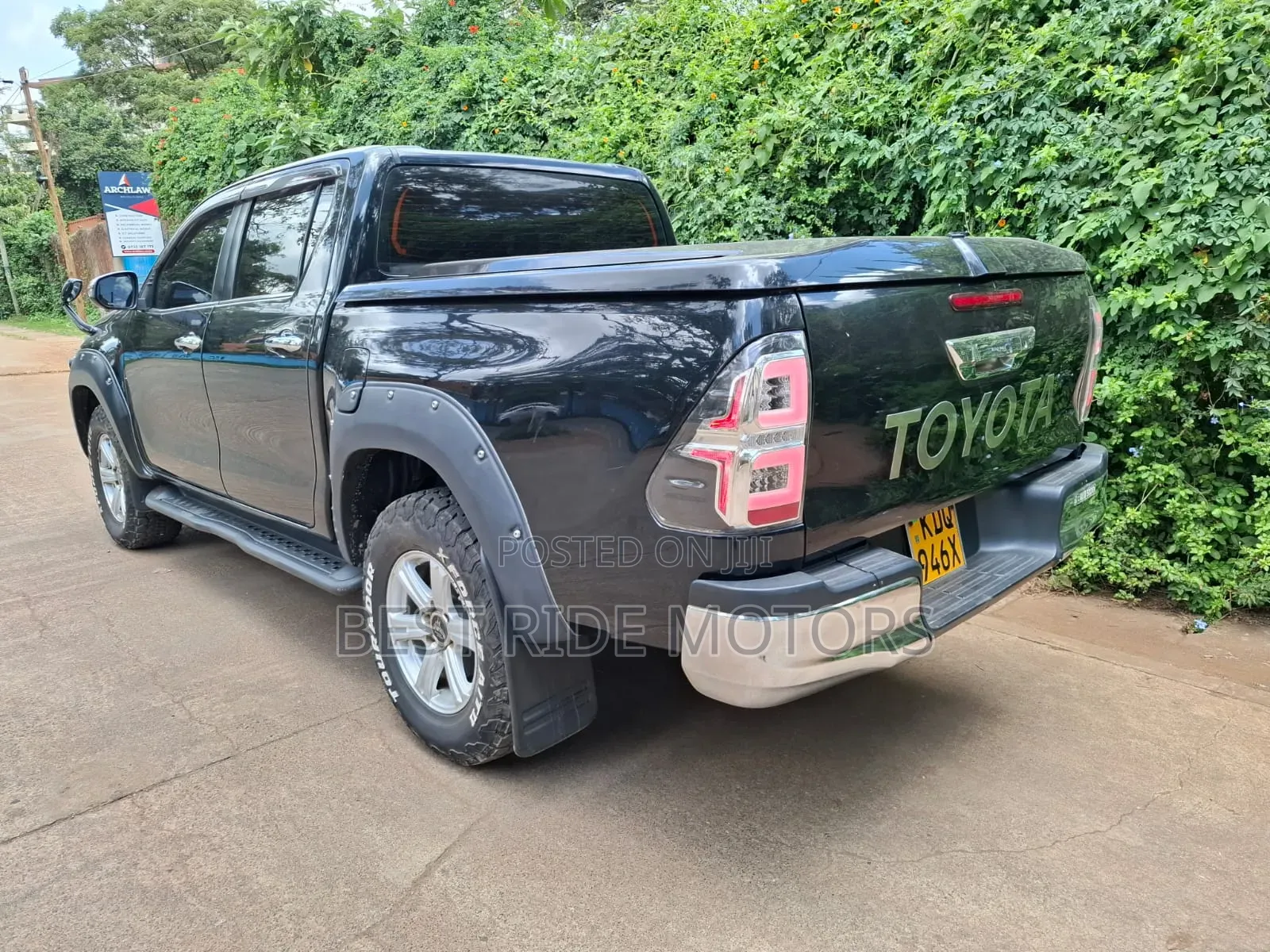 Toyota Hilux Revo Double Cab Deisel 2.4 AWD 2018 Black