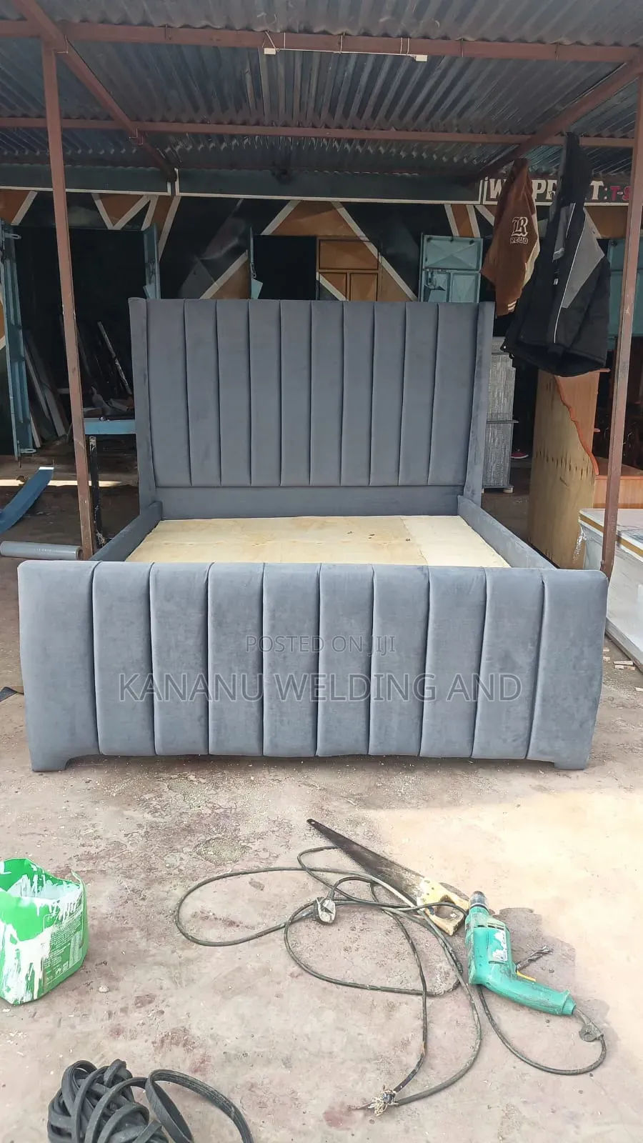 Modern 5*6 Chester Bed