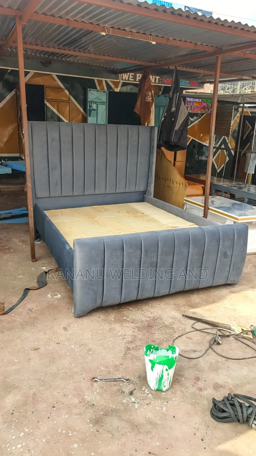 Modern 5*6 Chester Bed