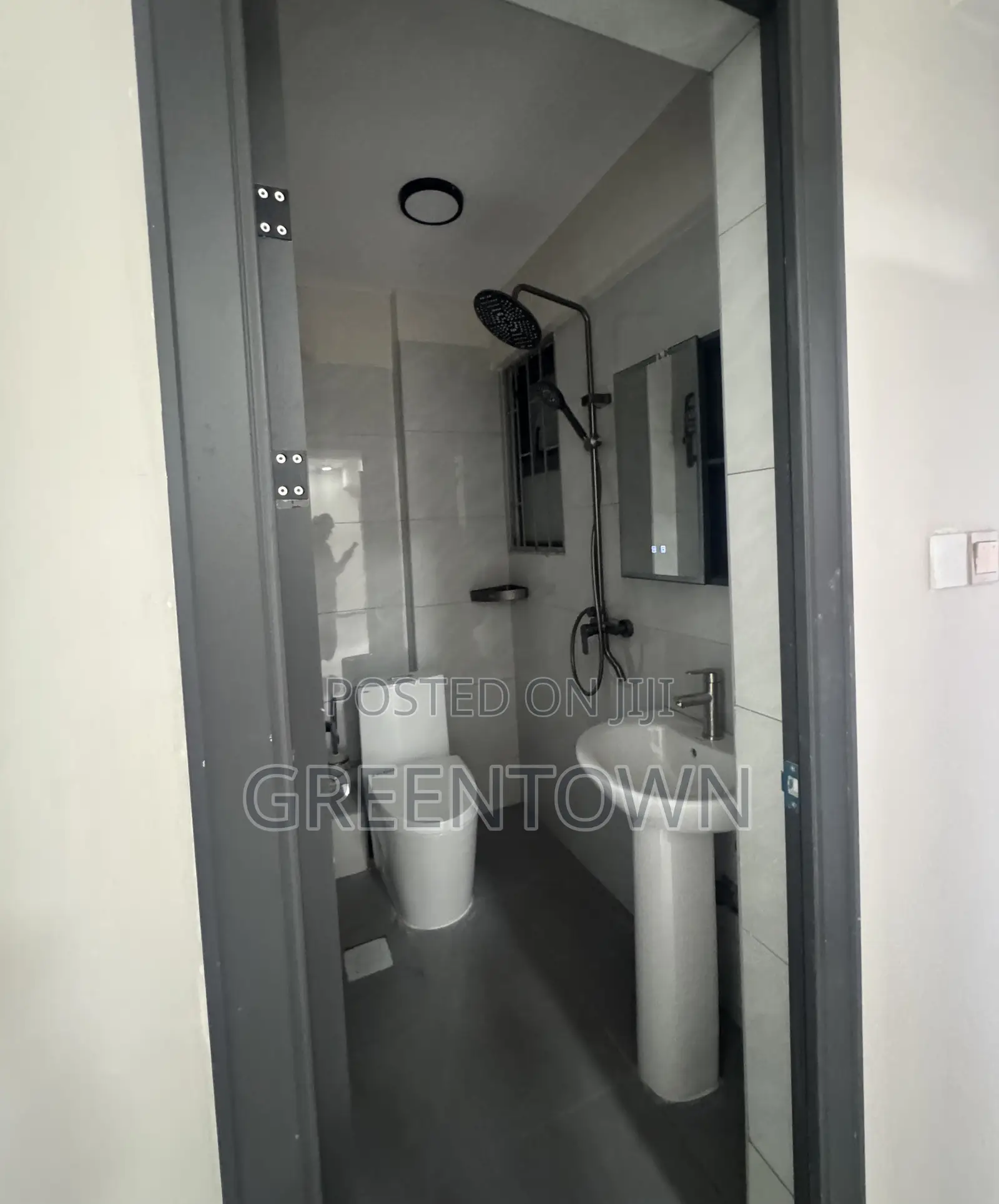 3bdrm Apartment in Tsavorite Gardens, Kilimani for sale