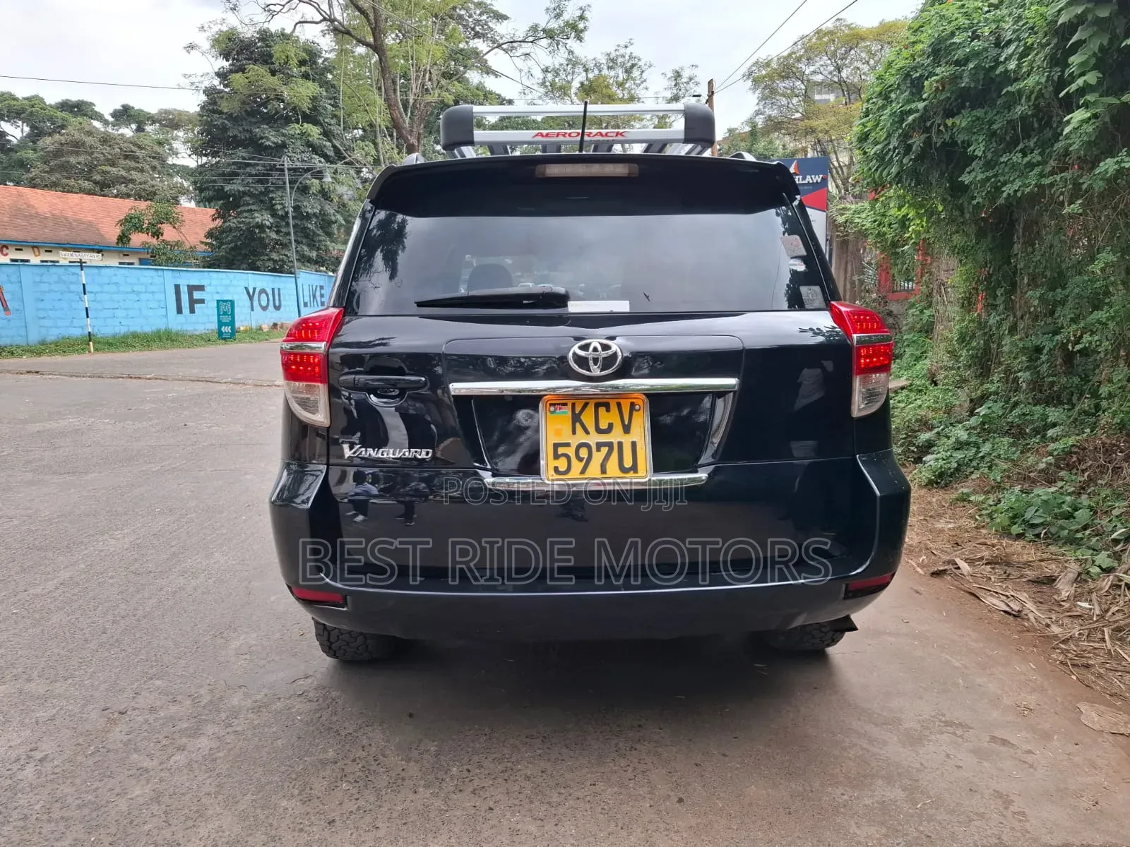 Toyota Vanguard 2013 Black