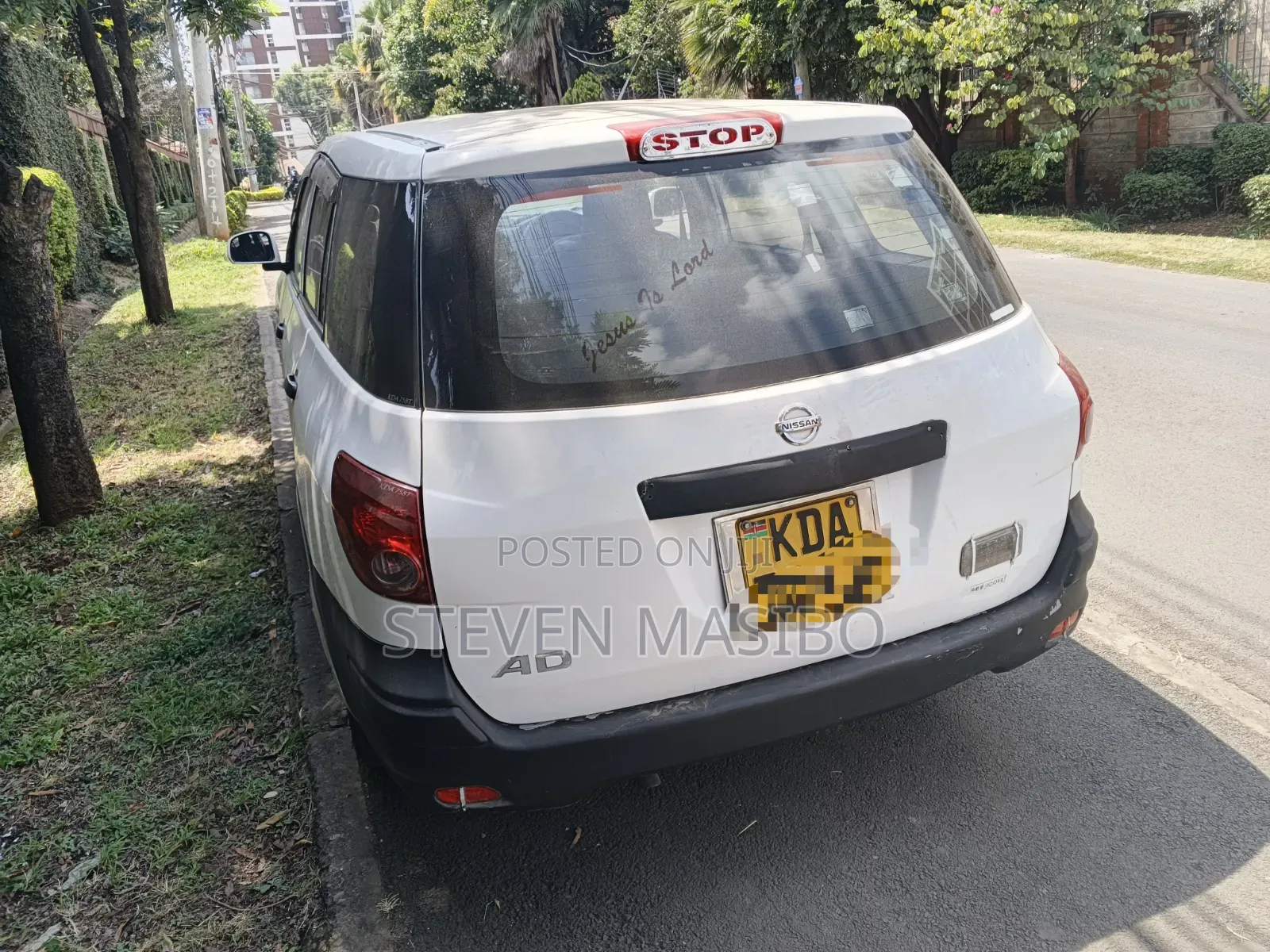 Nissan Advan 2013 White