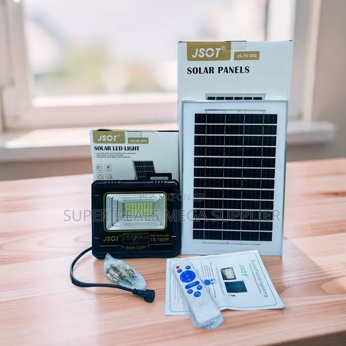 Ip67 Waterproof 100w Solar Flood Light Heavy Rain Protection