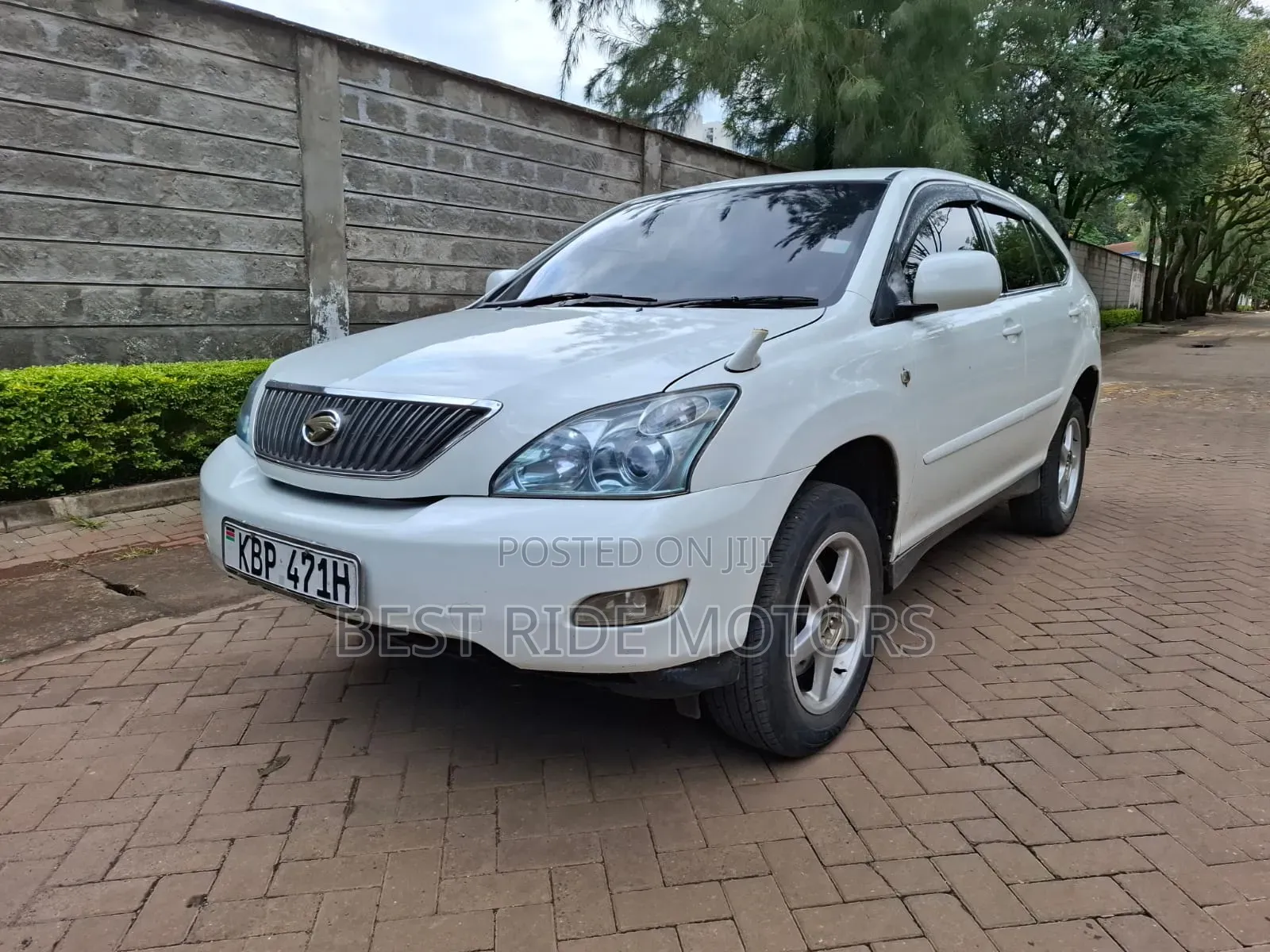 Toyota Harrier 2006 White