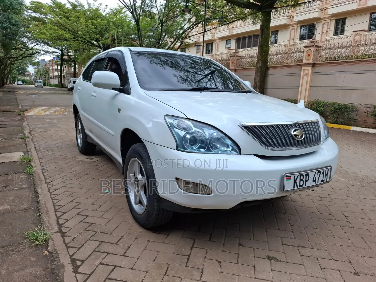Toyota Harrier 2006 White