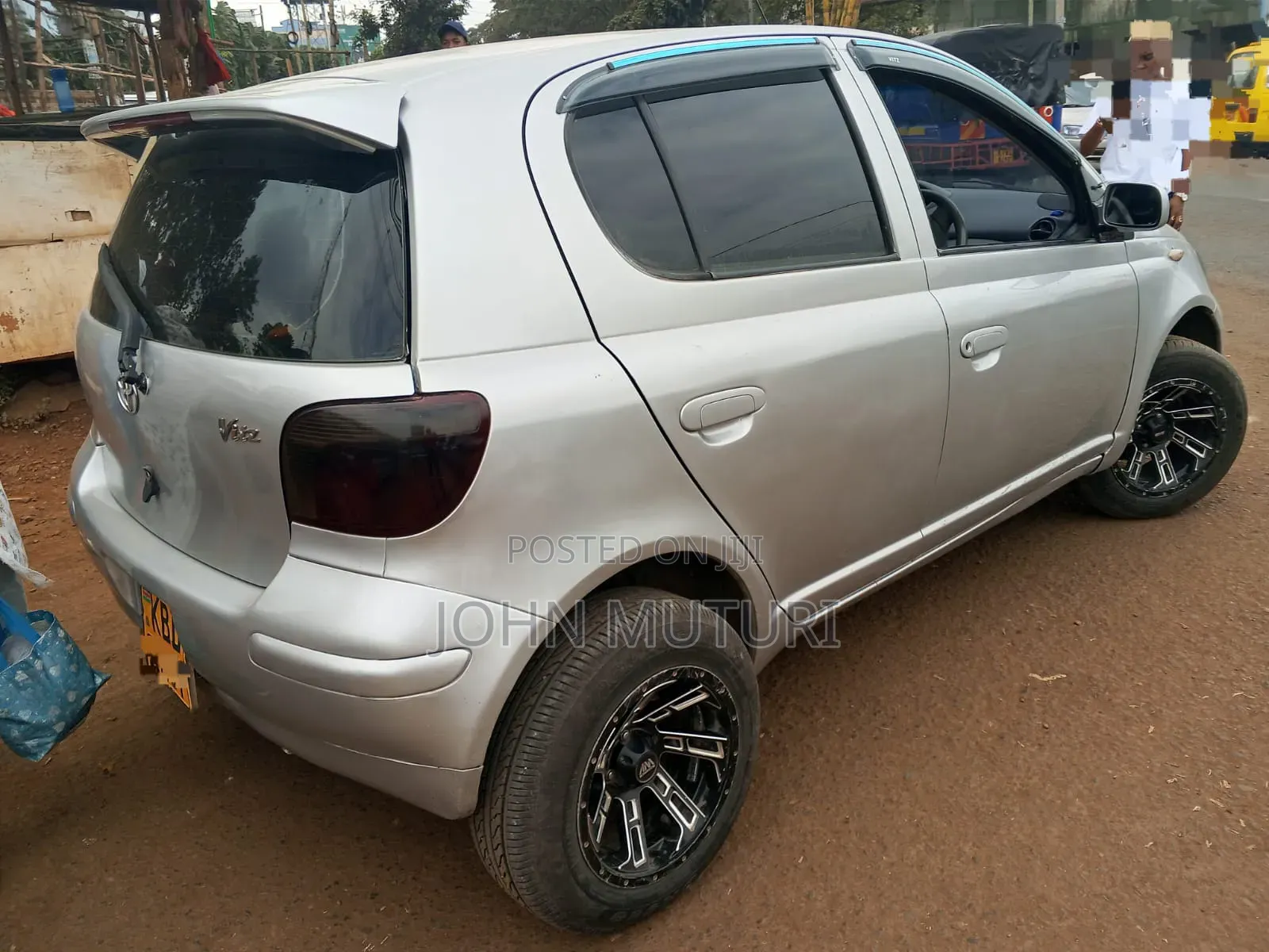 Toyota Vitz 2003 Silver