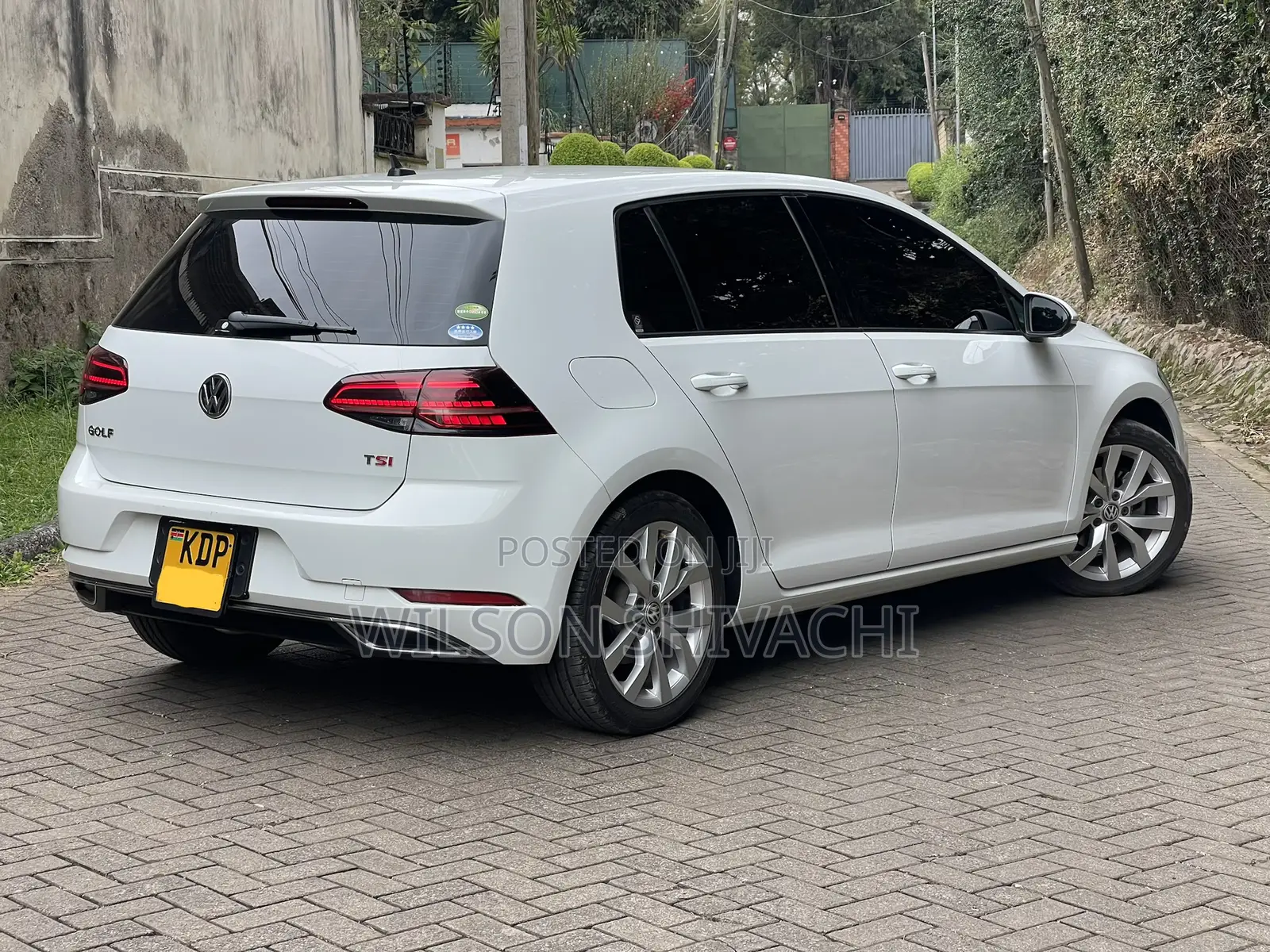 Volkswagen Golf 2017 White