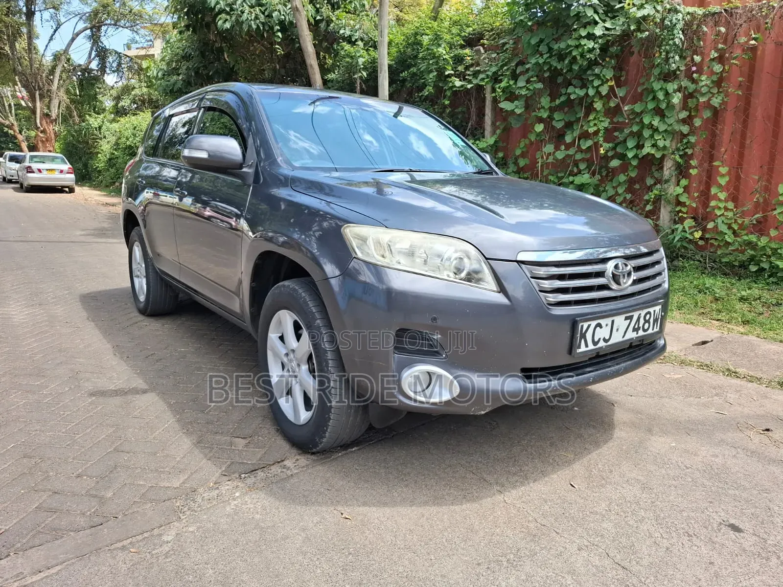 Toyota Vanguard 2010 Gray