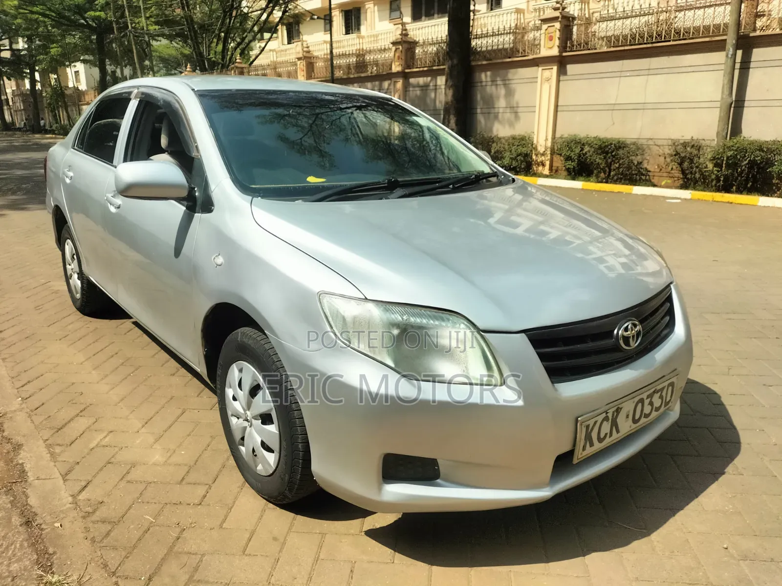 Toyota Axio 2010 Silver