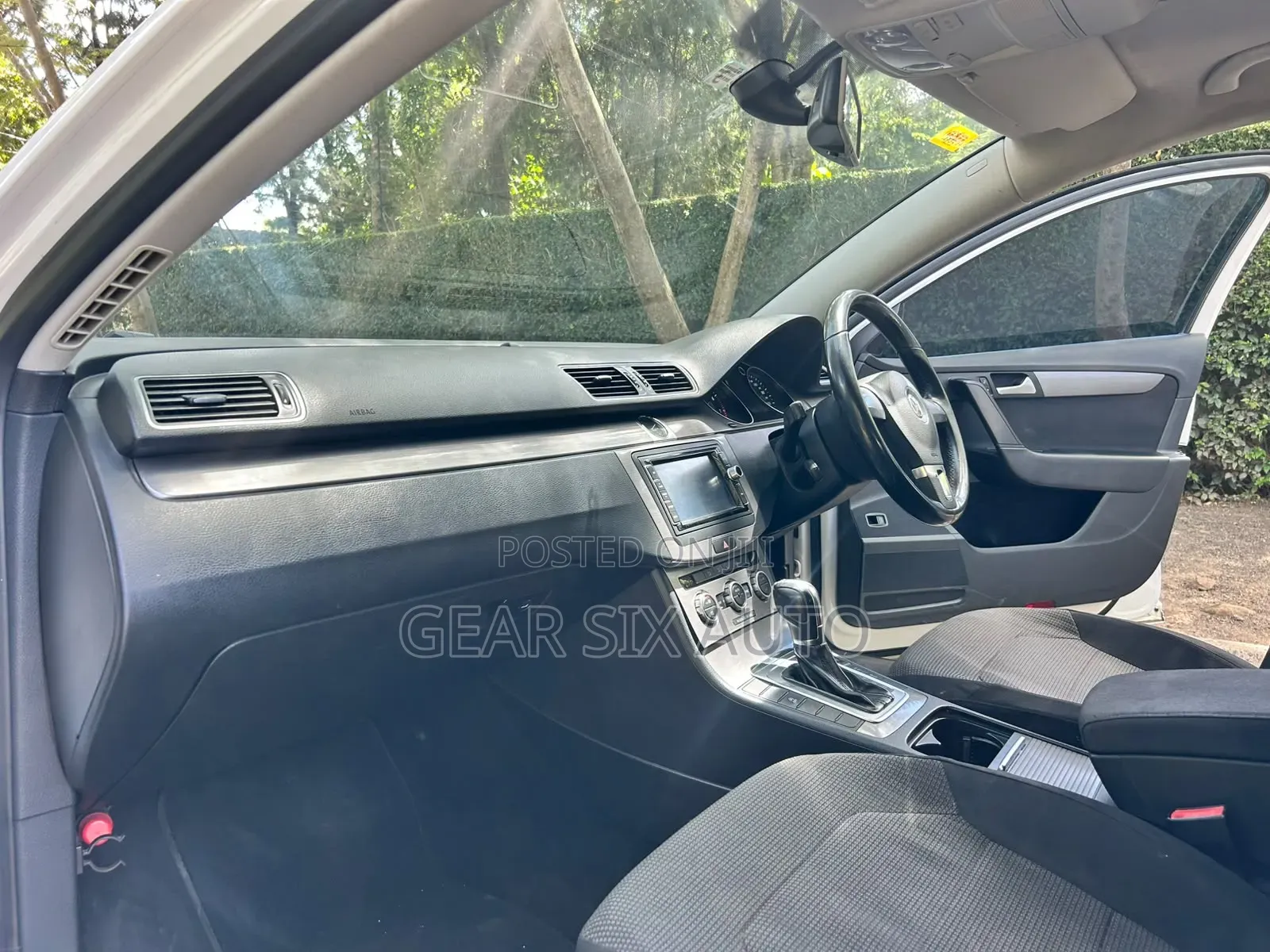 Volkswagen Passat 2015 White