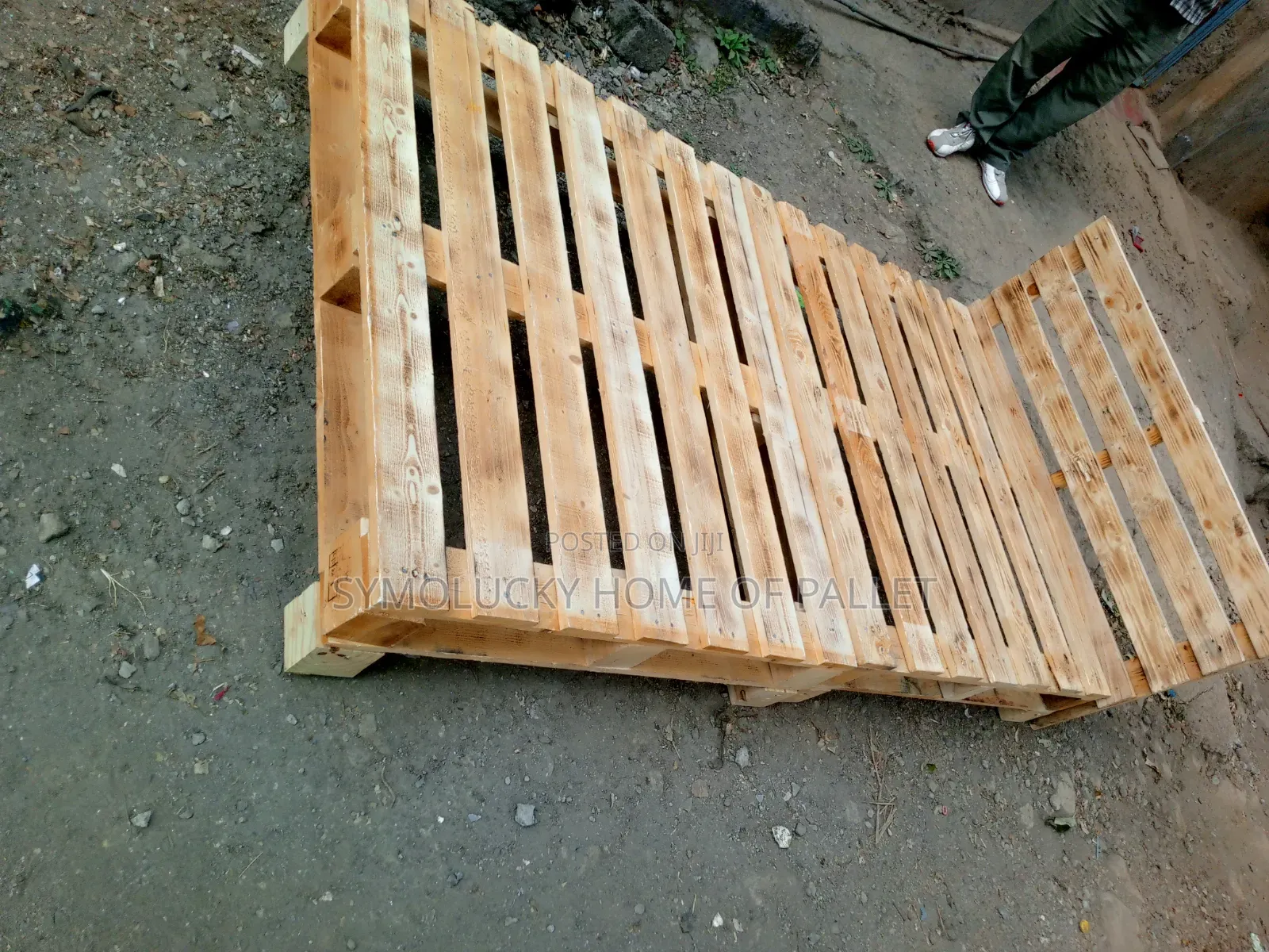 Blazed 4*6 Pallet Bed_pine Raised Stand Detachable Bed