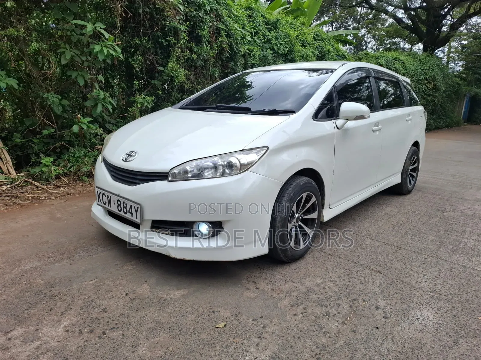 Toyota Wish 2013 White