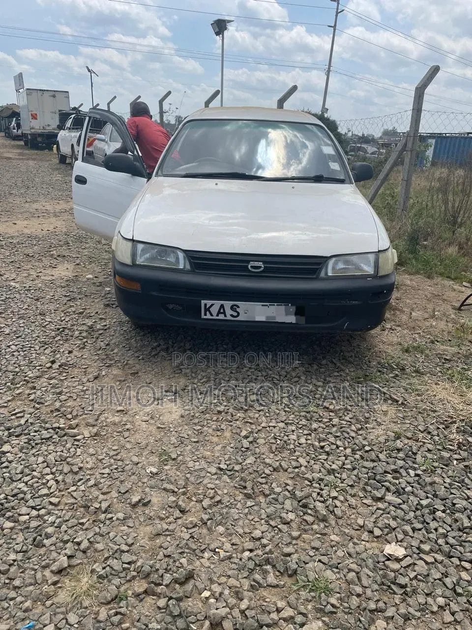 Toyota Corolla 1998 White