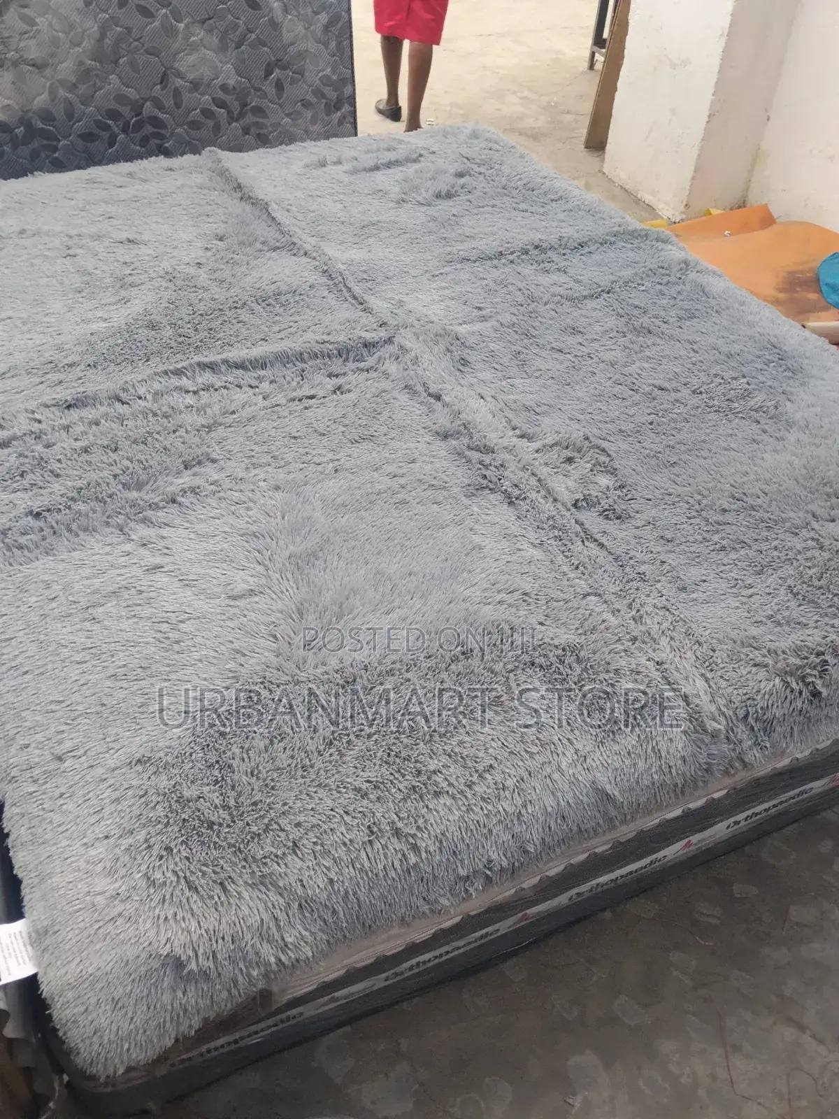 Soft Decorative Carpet 5 by 8 Feet Fluffy