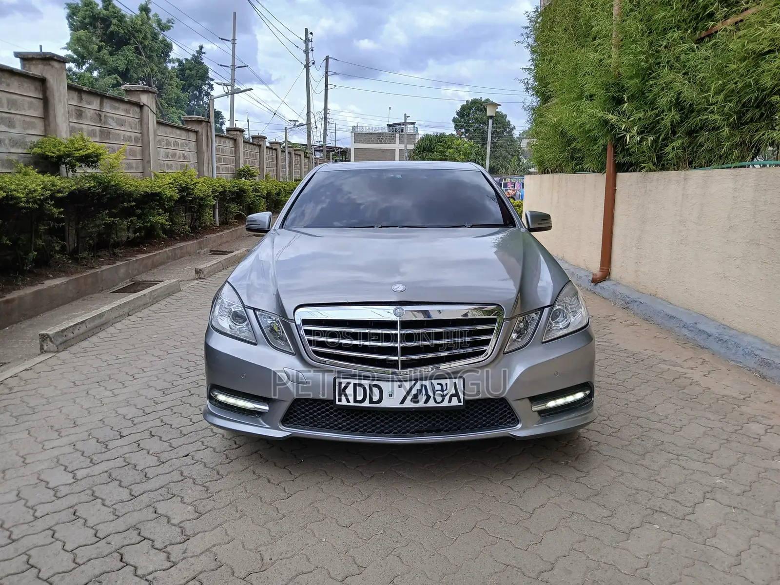 Mercedes-Benz E250 2013 Gray