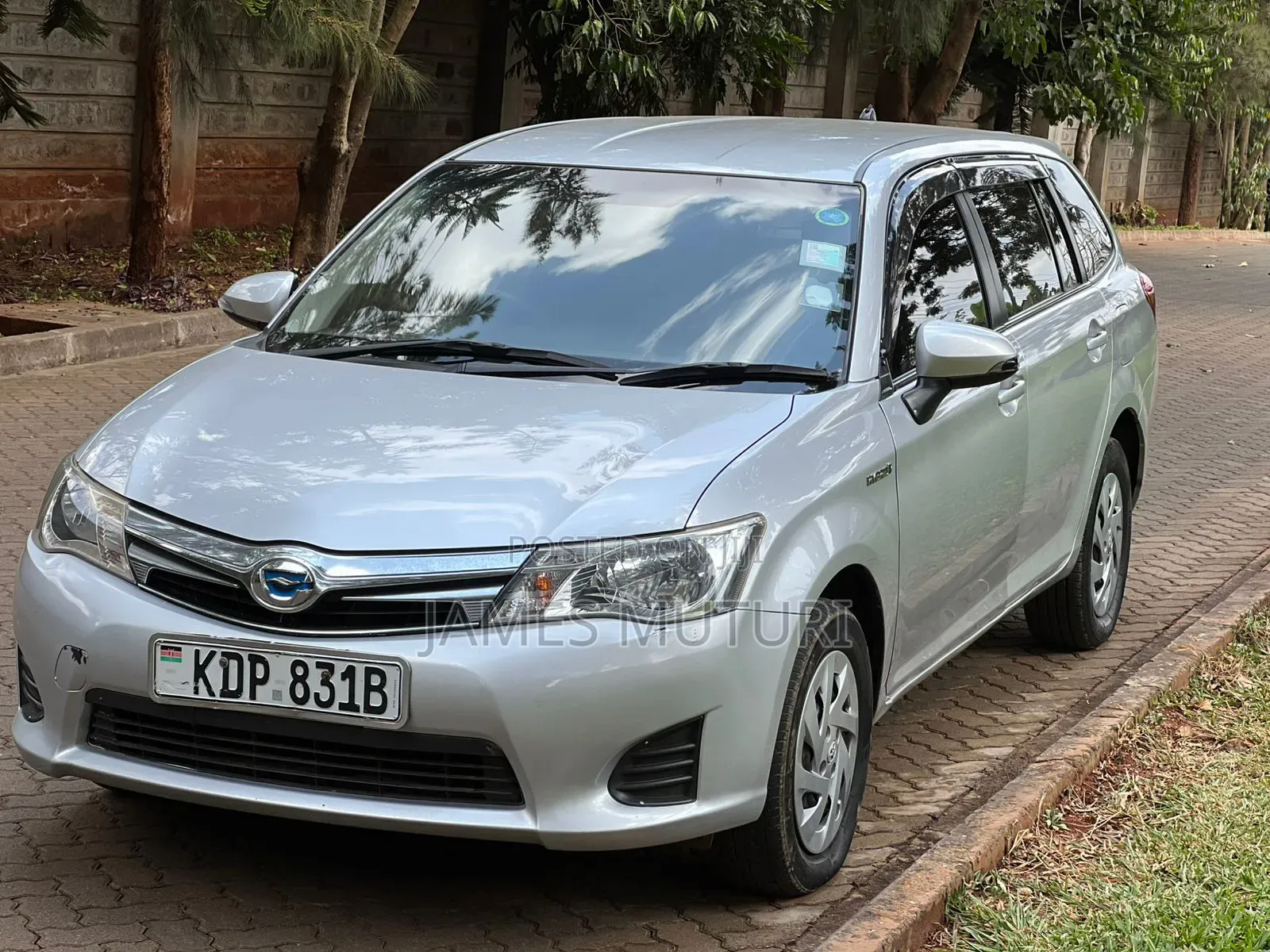 Toyota Corolla Fielder 2015 Silver