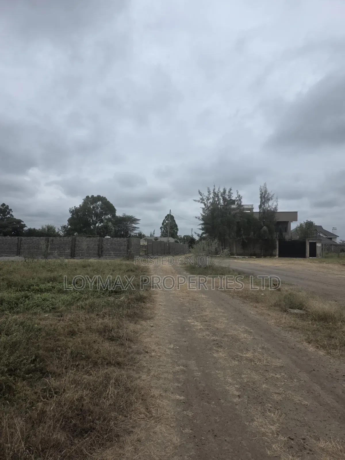 11 Plots of 50/100 on Sale in Kitengela Acacia.