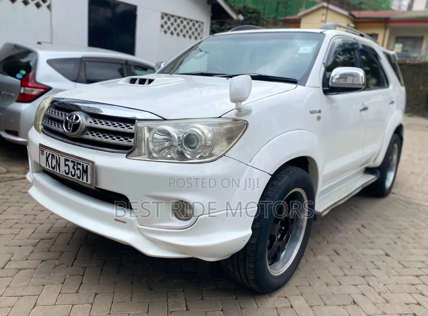 Toyota Fortuner 3.0 D AWD 2010 Pearl