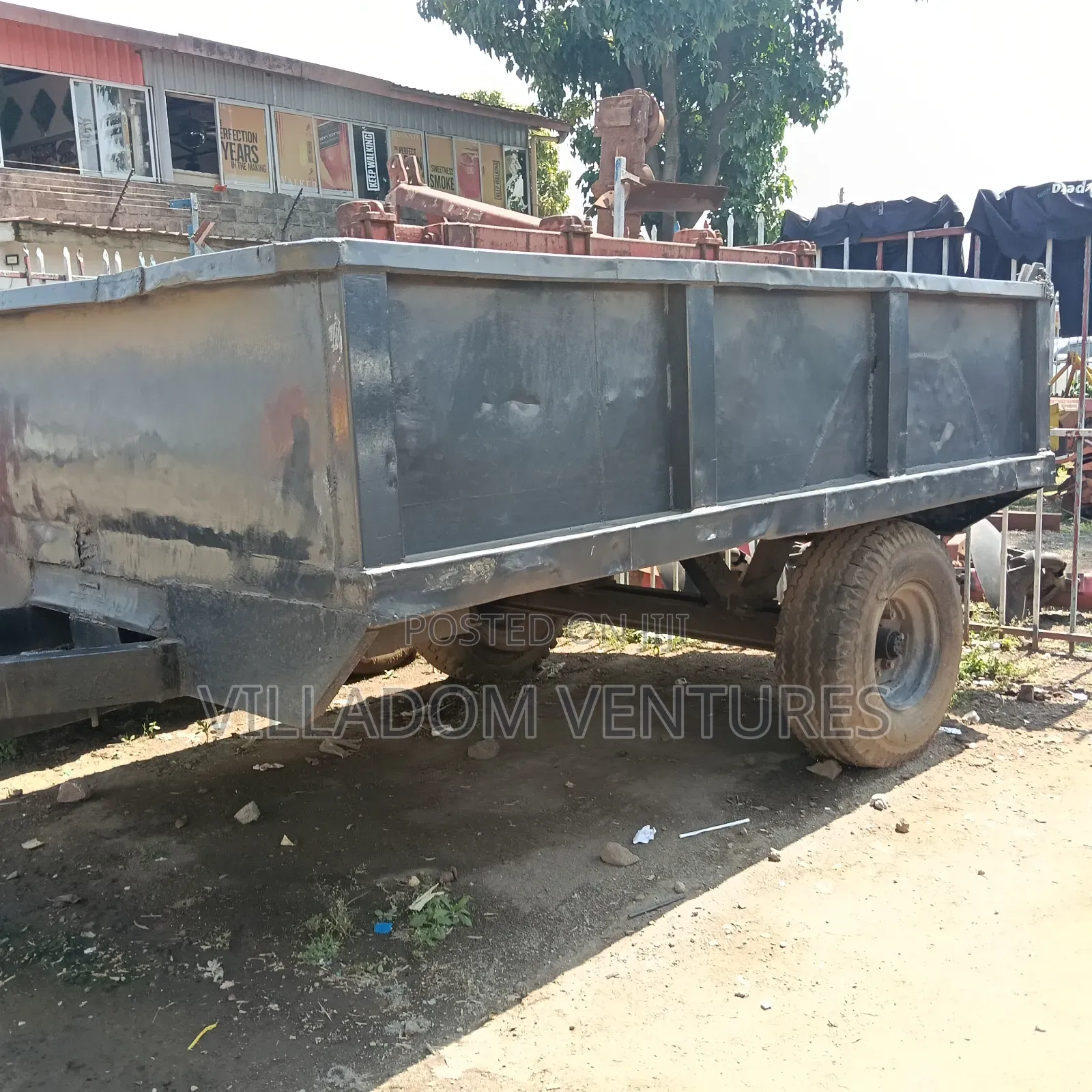 For Quick Sale Tractor Trailers in Good Condition
