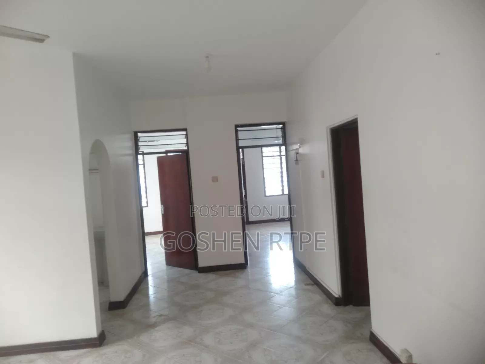 2bdrm Apartment in Mombasa City Centre, Haile Selassie Rd for rent