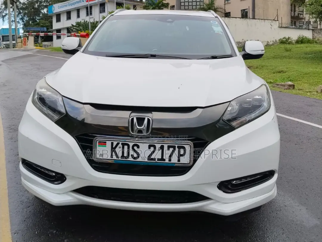 Honda Vezel 2017 White