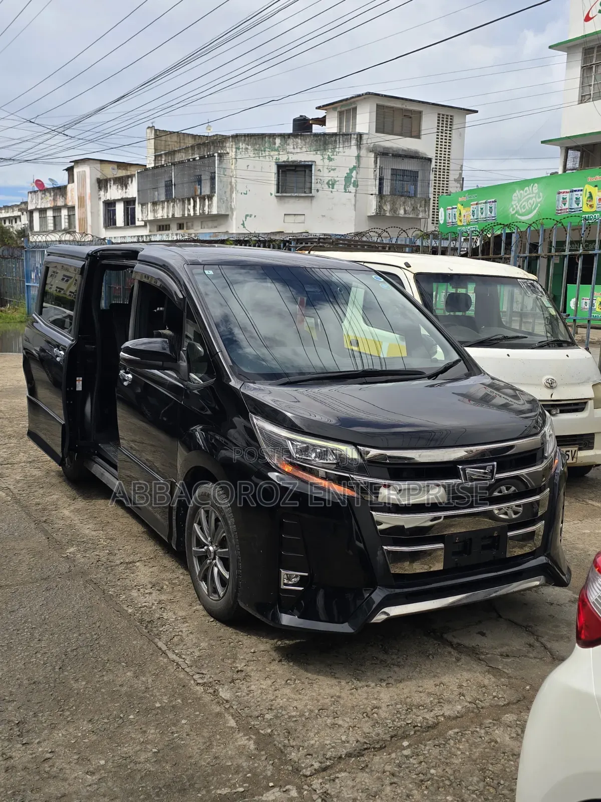 Toyota Noah 2017 Black
