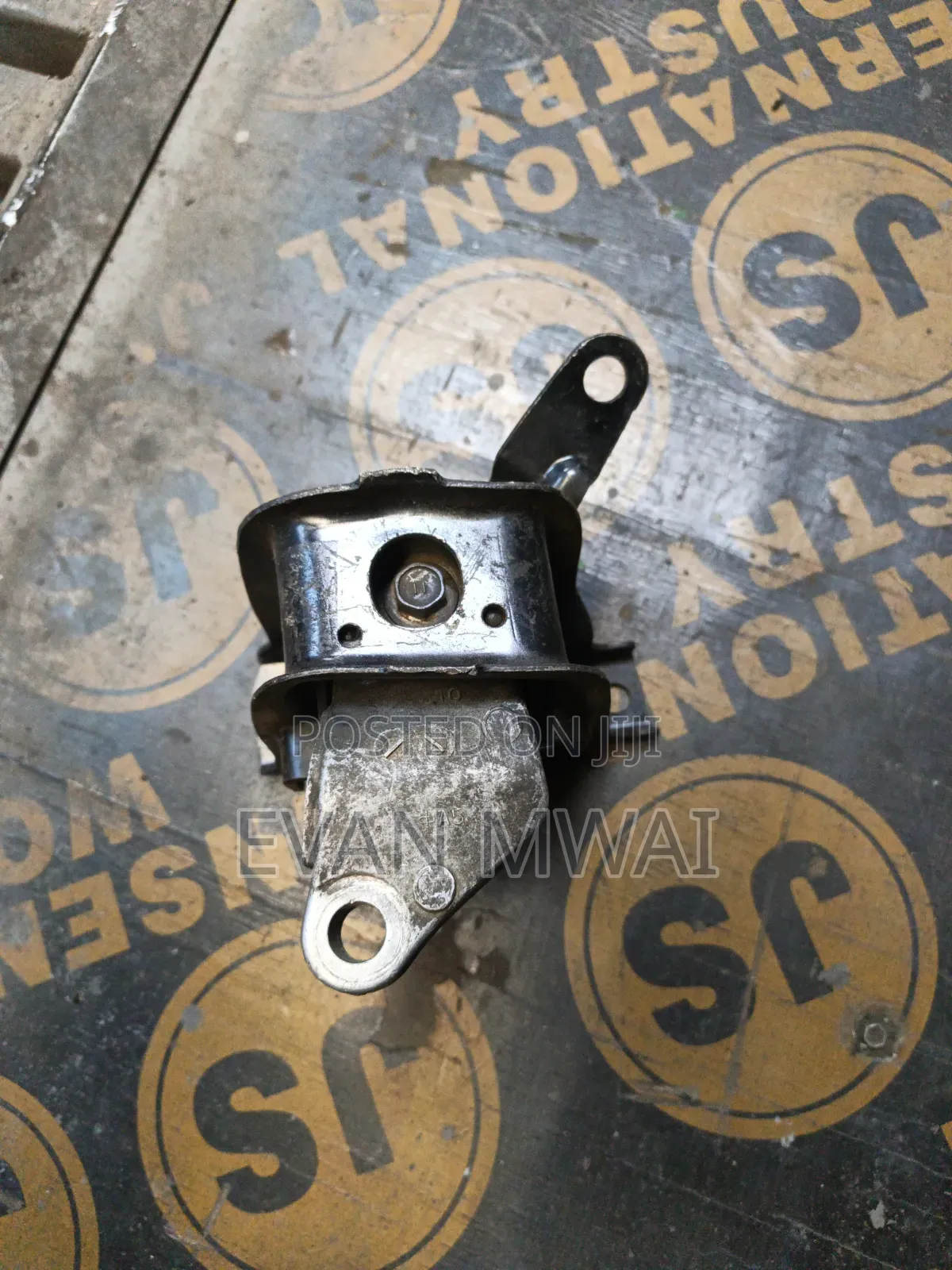 Toyota Wish 2005 Engine Mounting
