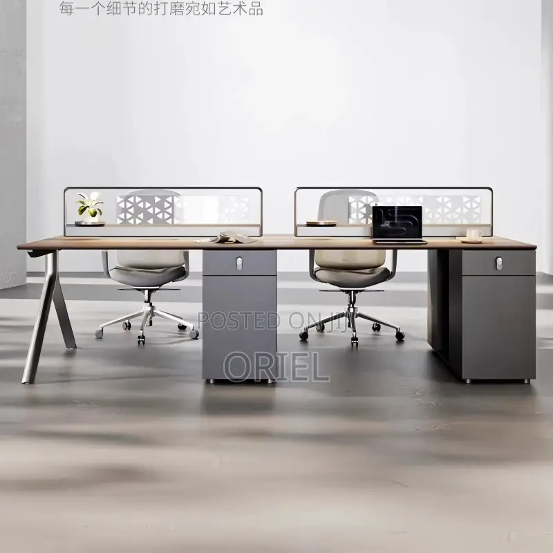 Office Workstation : Executive Staff Office Workstation