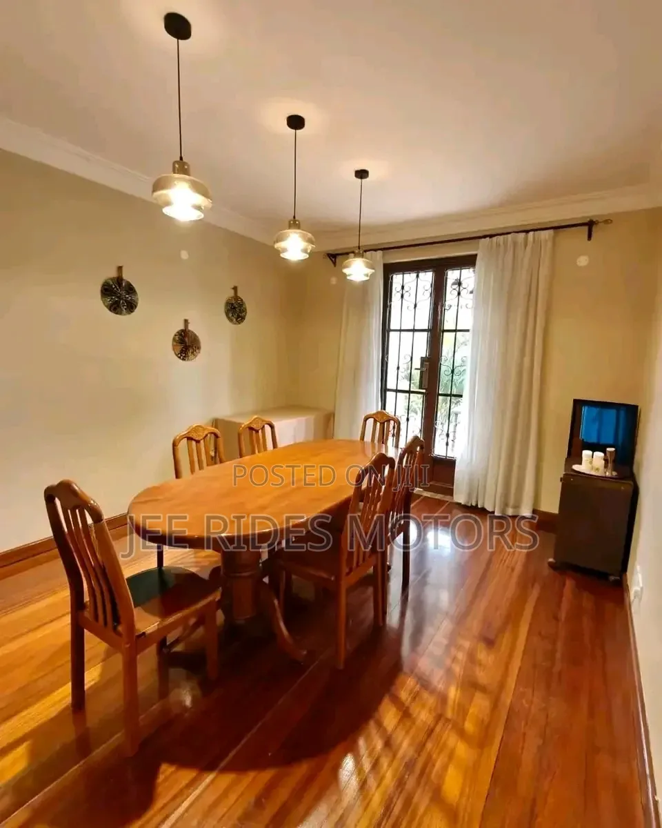 4bdrm Mansion in Karen, Nairobi Central for sale