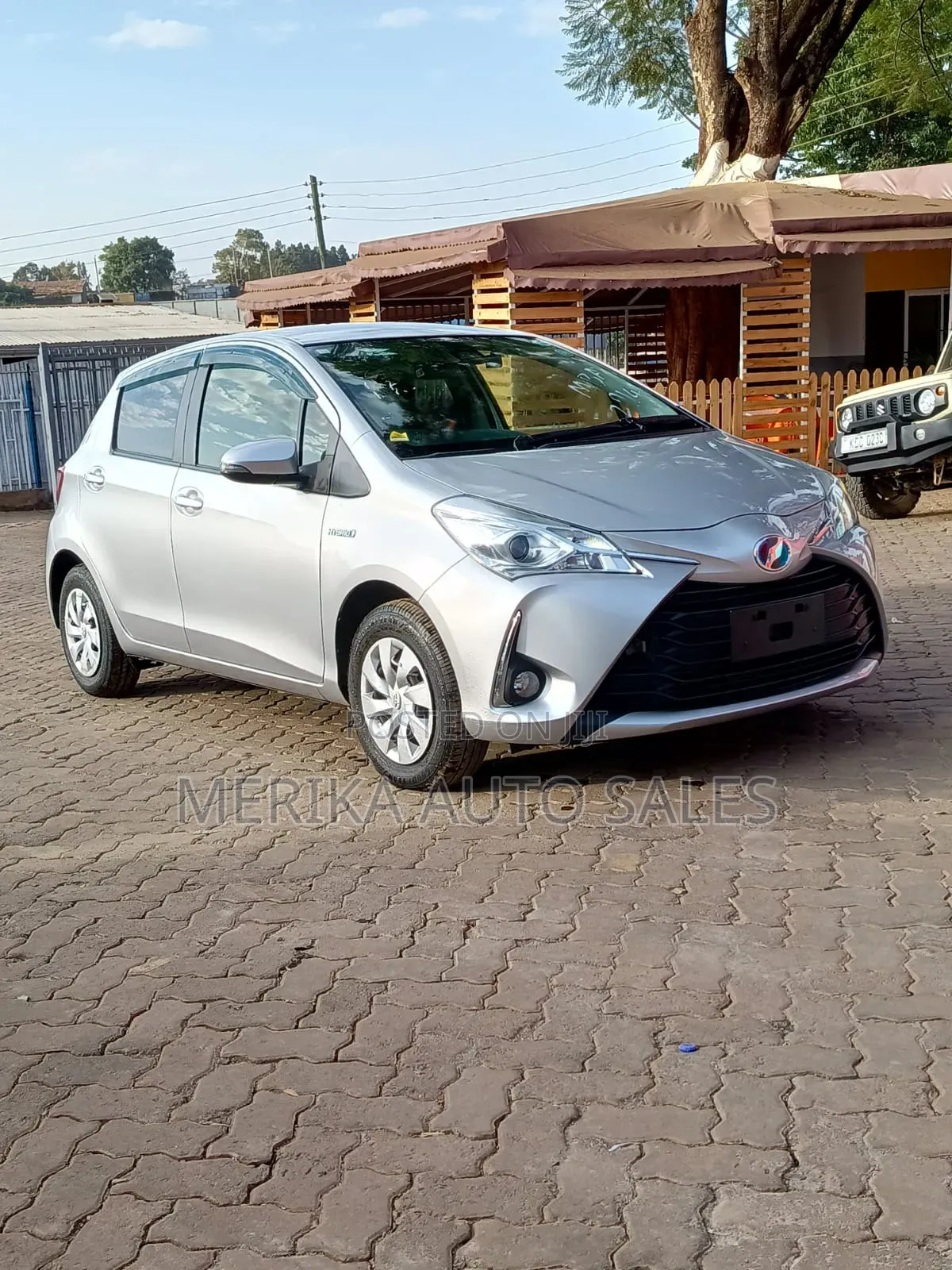 Toyota Vitz 2019 Silver