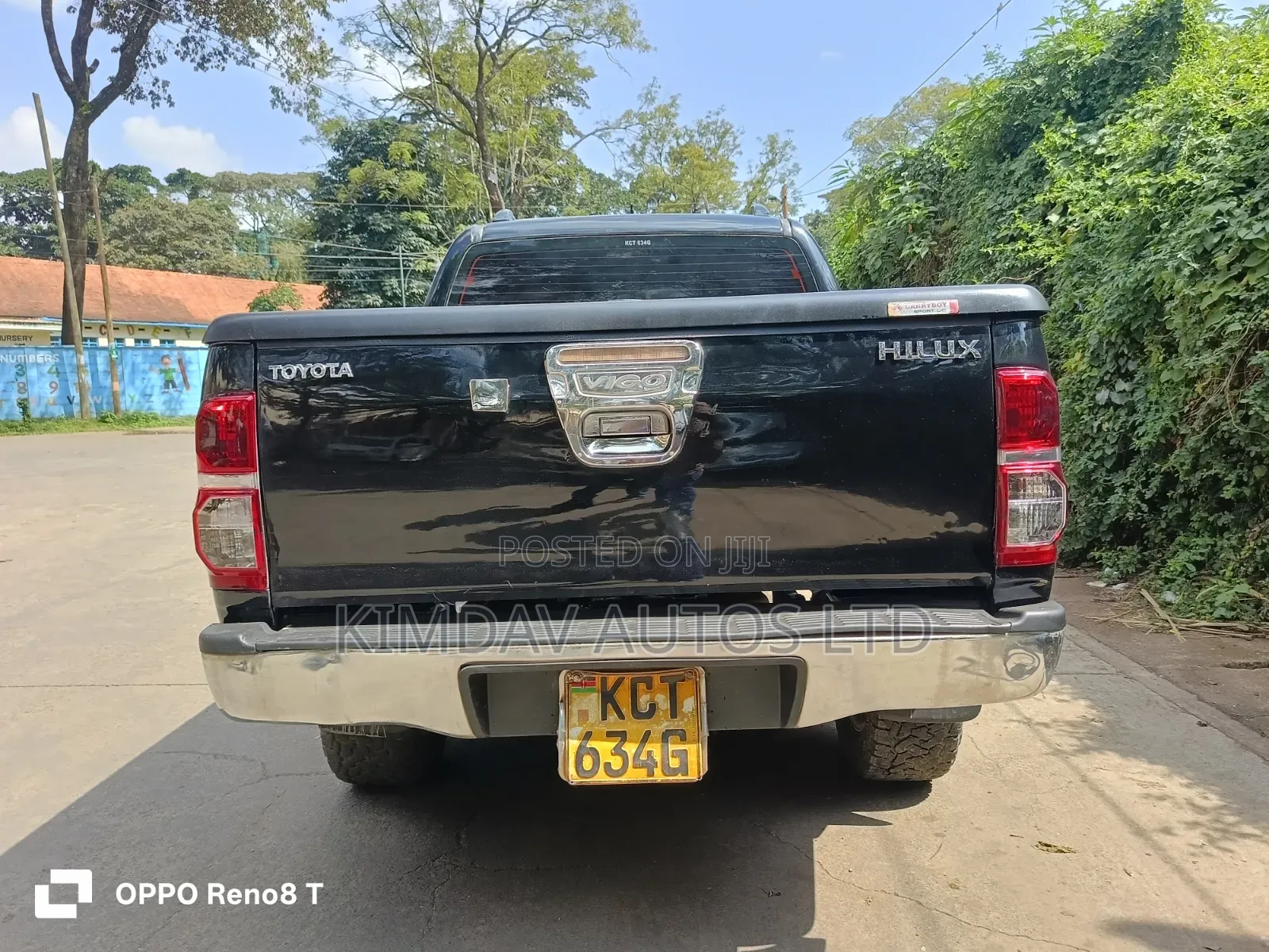 Toyota Hilux 2012 Black
