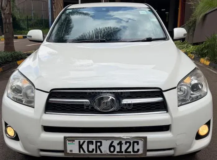 Toyota RAV4 2012 White