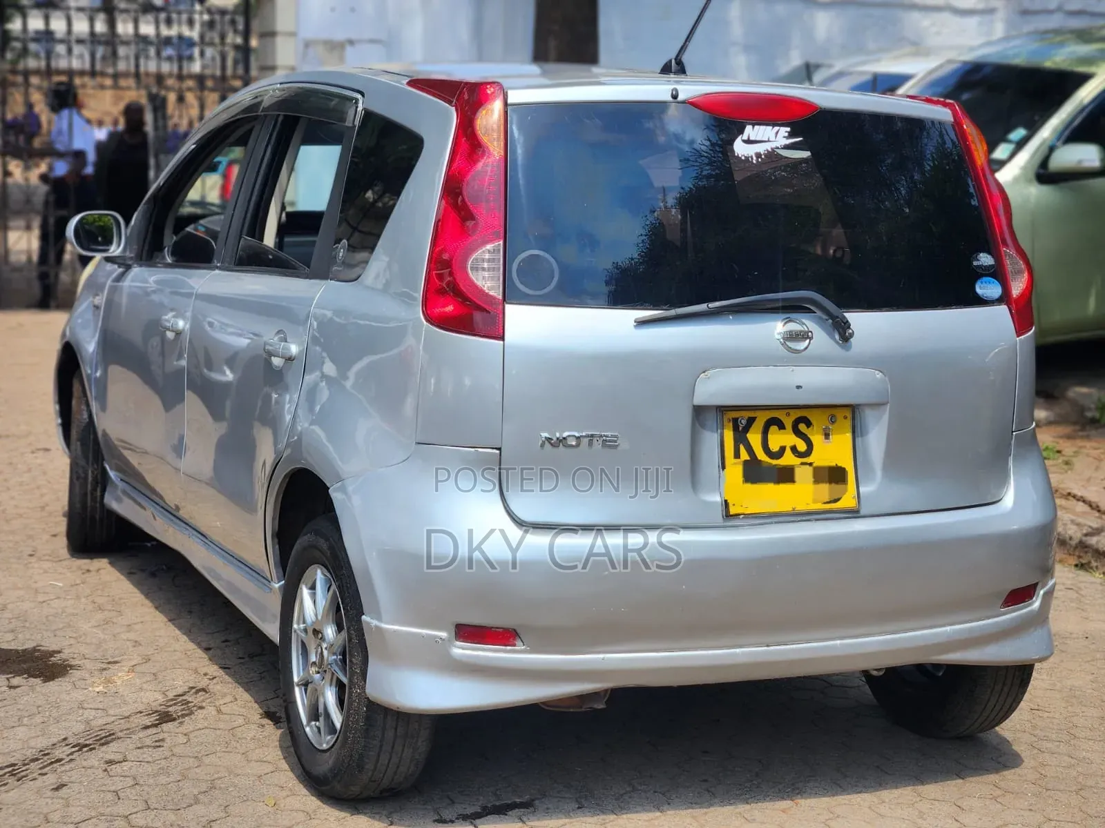 Nissan Note 2010 Silver