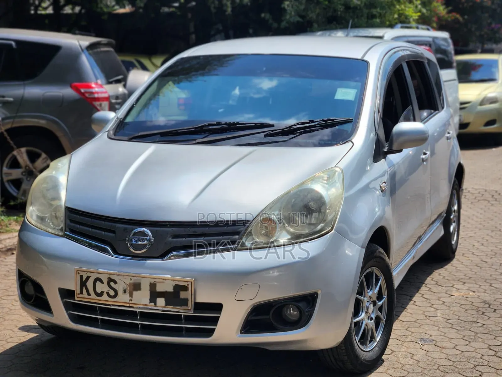 Nissan Note 2010 Silver