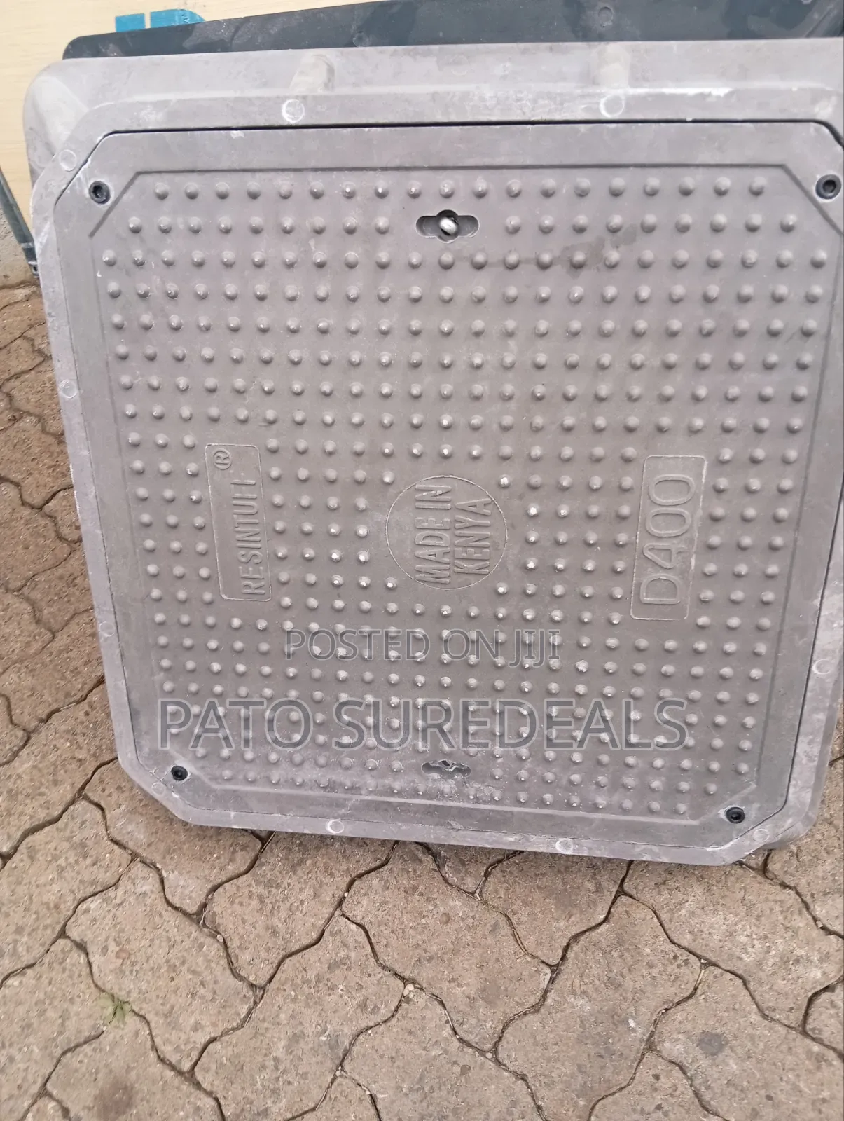 Resintuff Heavy Duty D400 Composite Manhole Cover