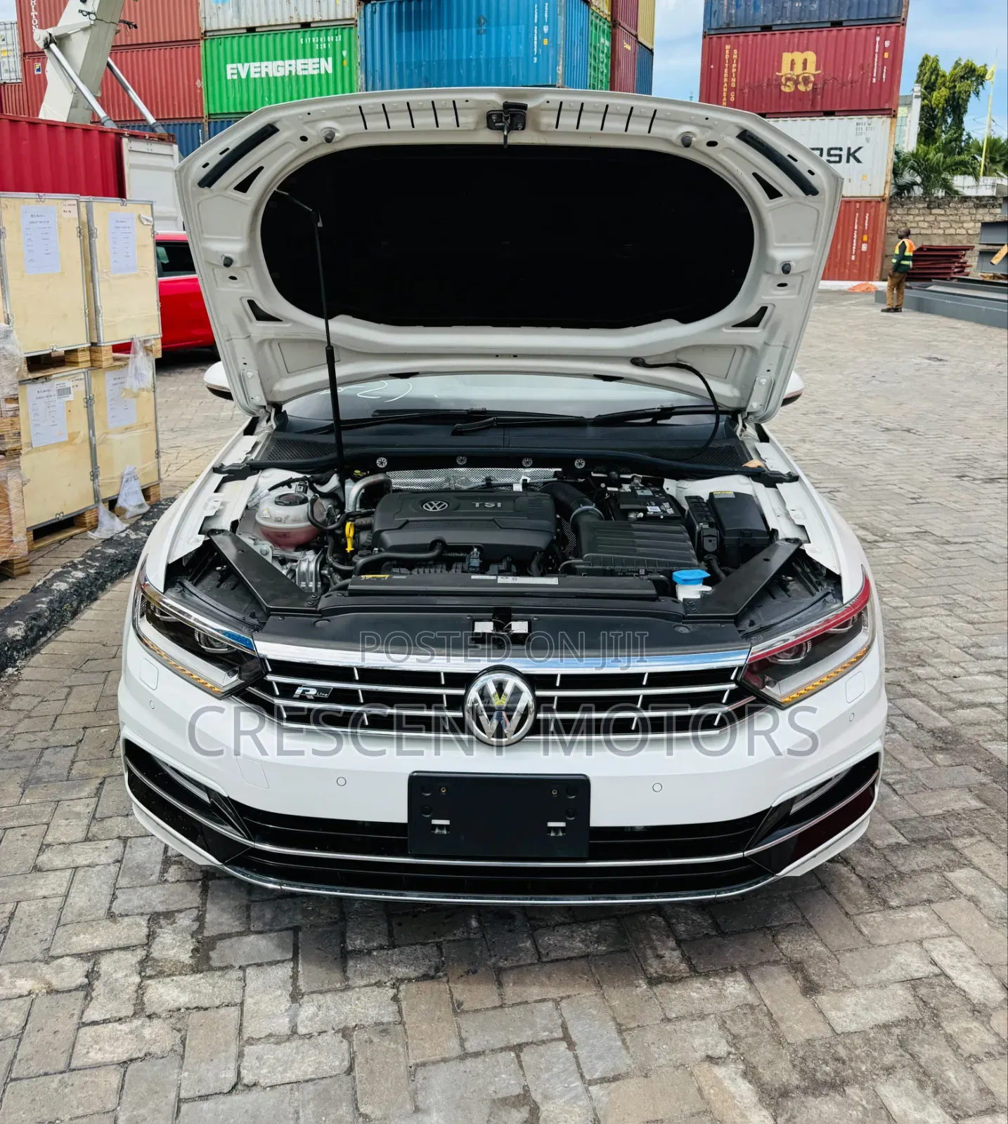 Volkswagen Passat 2021 Pearl