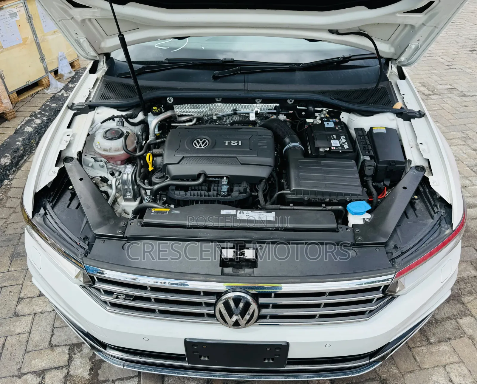 Volkswagen Passat 2021 Pearl