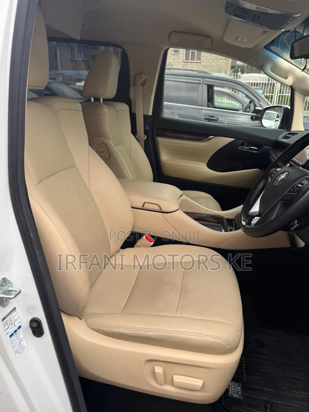 Toyota Alphard 2.5 Petrol AWD 2019 Pearl