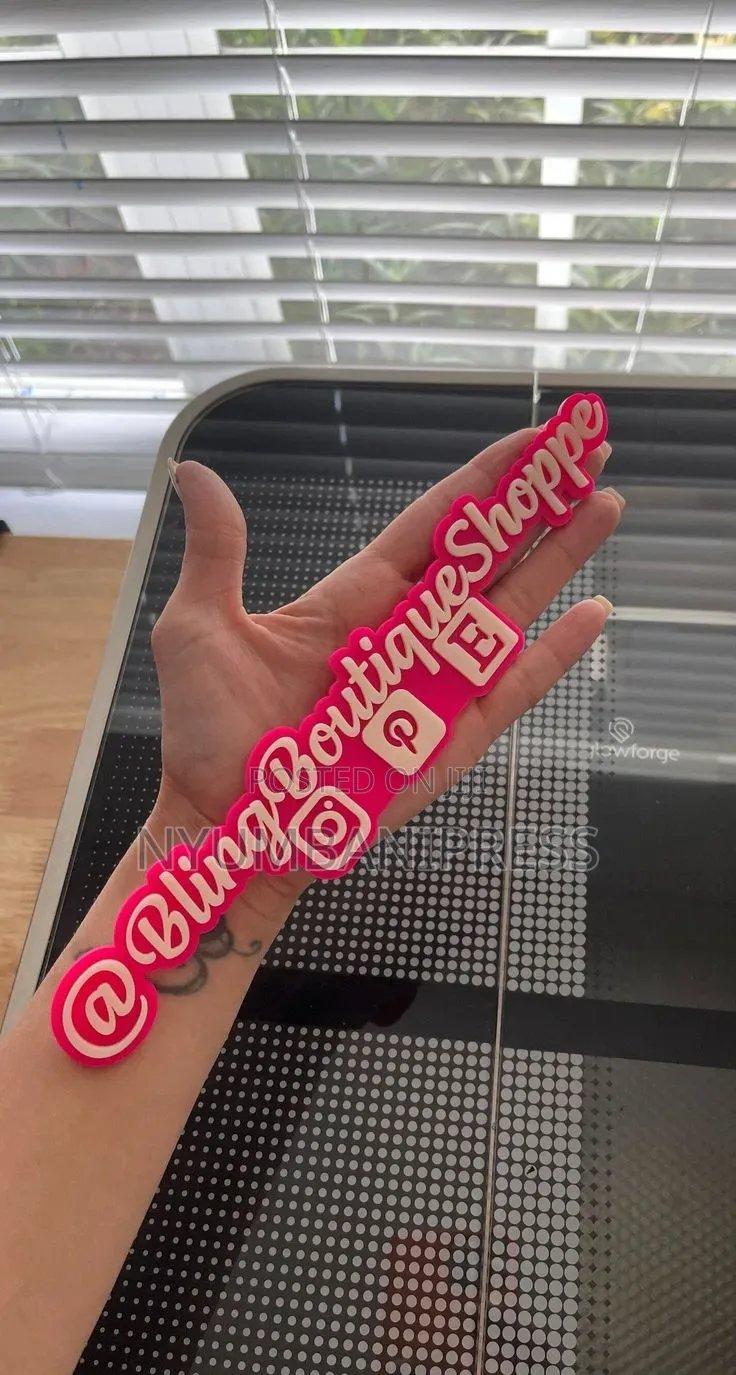 Customized 2d Signage